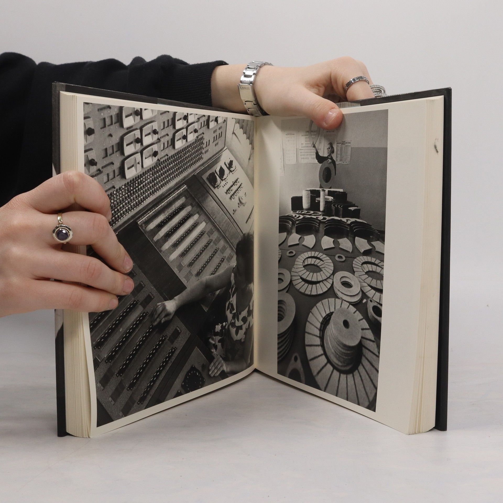 Mark Holborn Propaganda: Photographs from Soviet Archives
