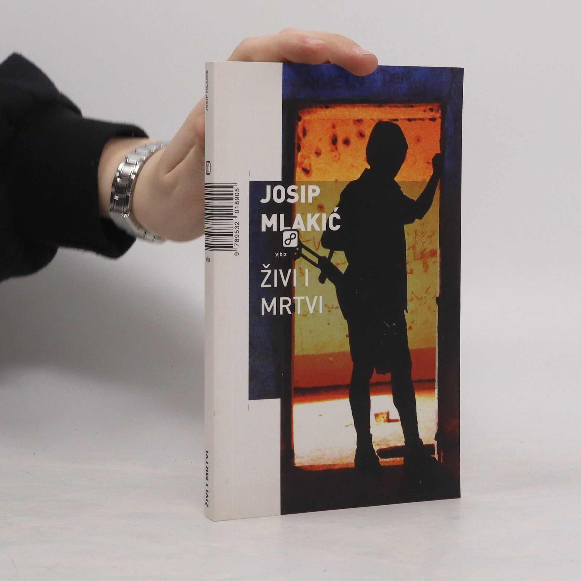 Josip Mlakić Živi i mrtvi