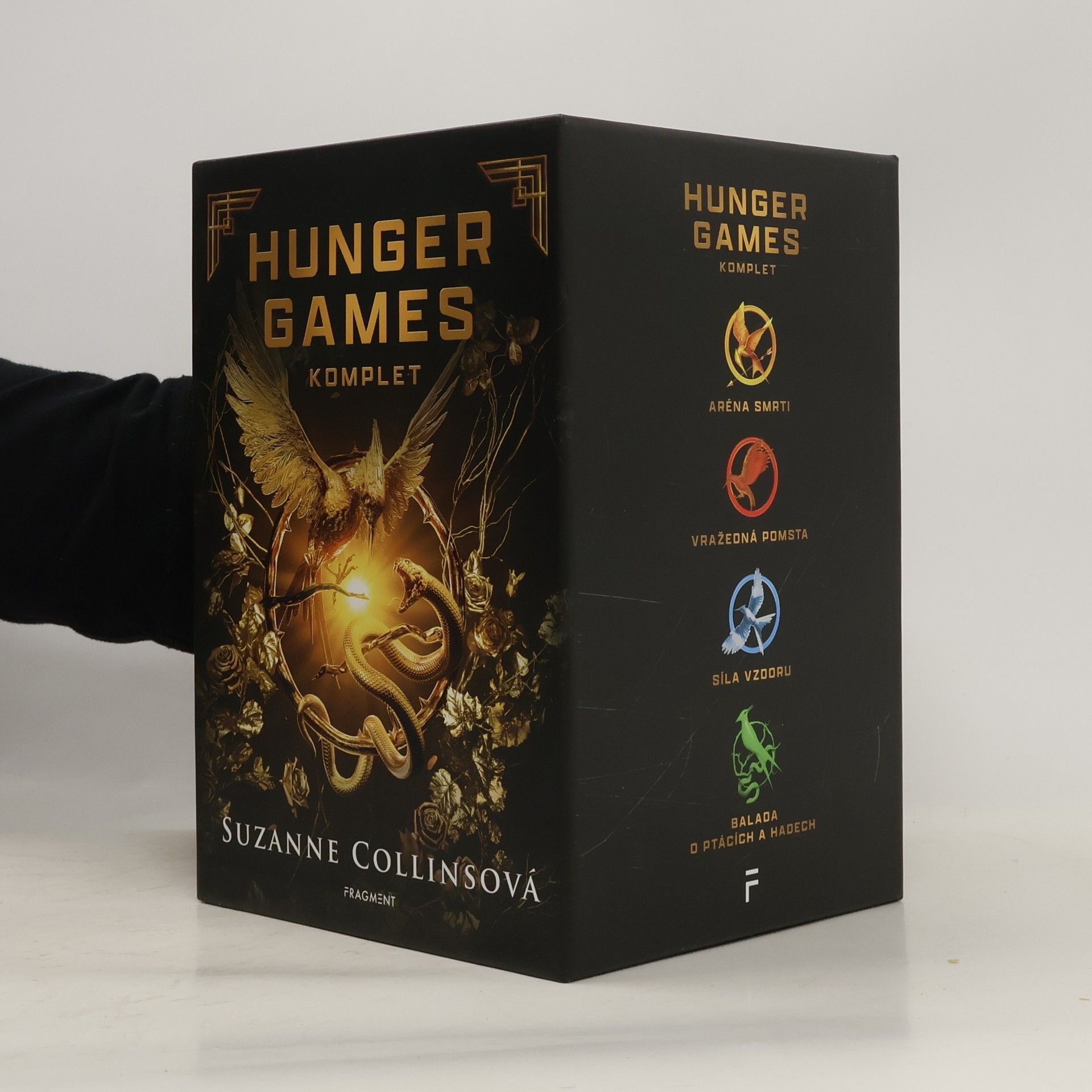 Suzanne Collins Hunger Games 1–3 + Balada o ptácích a hadech