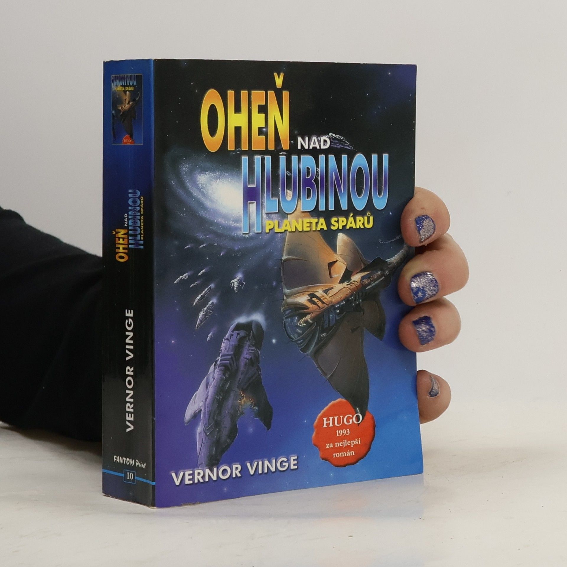 Vernor Vinge Oheň nad hlubinou. Planeta spárů