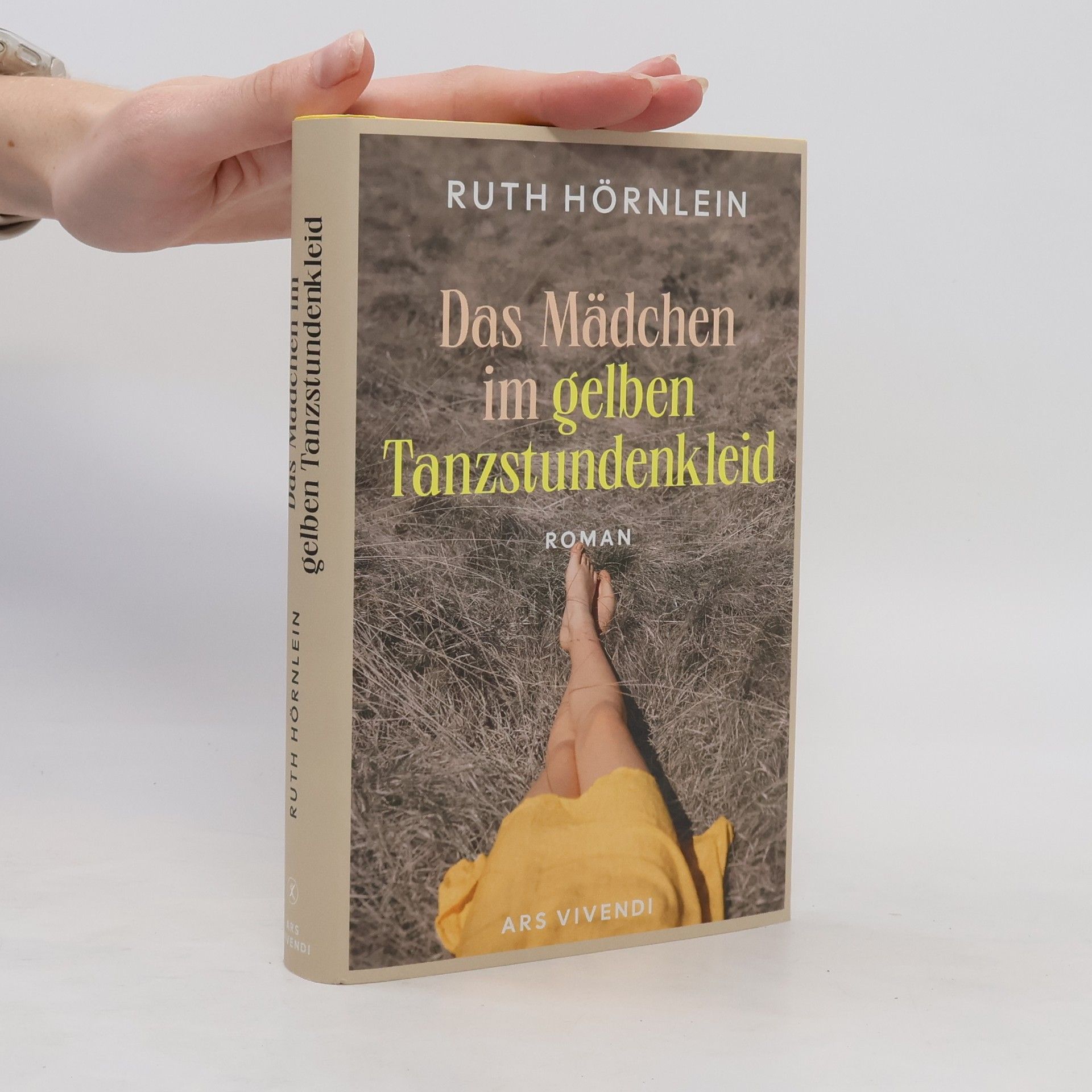 Ruth Hörnlein Das Mädchen im gelben Tanzstundenkleid