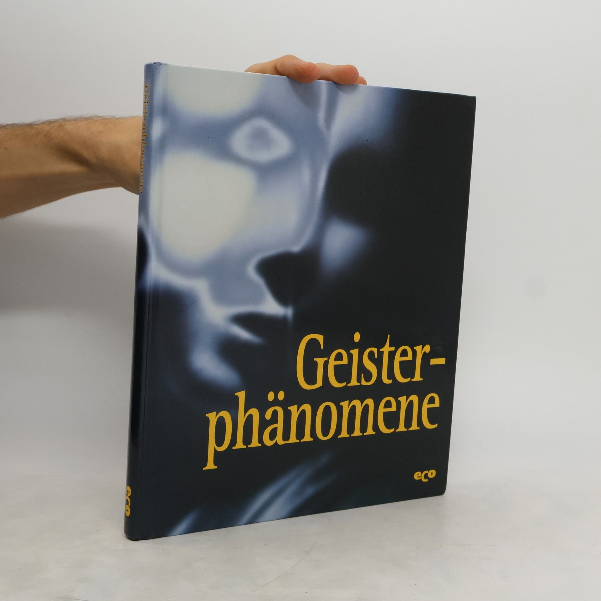 Scarlet Cheng Geisterphänomene