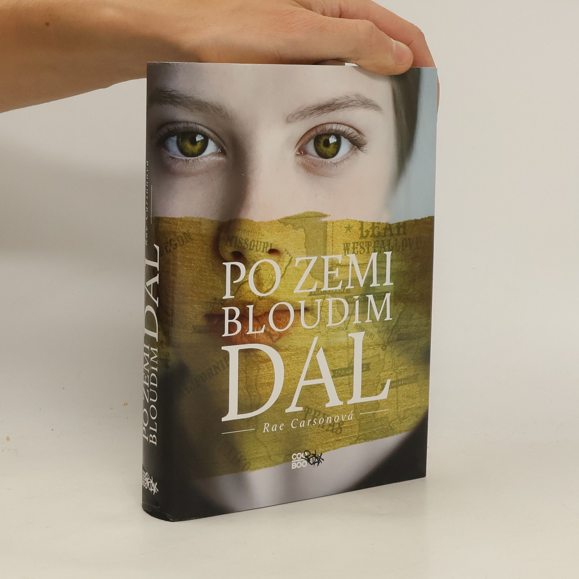Rae Carson Po zemi bloudím dál
