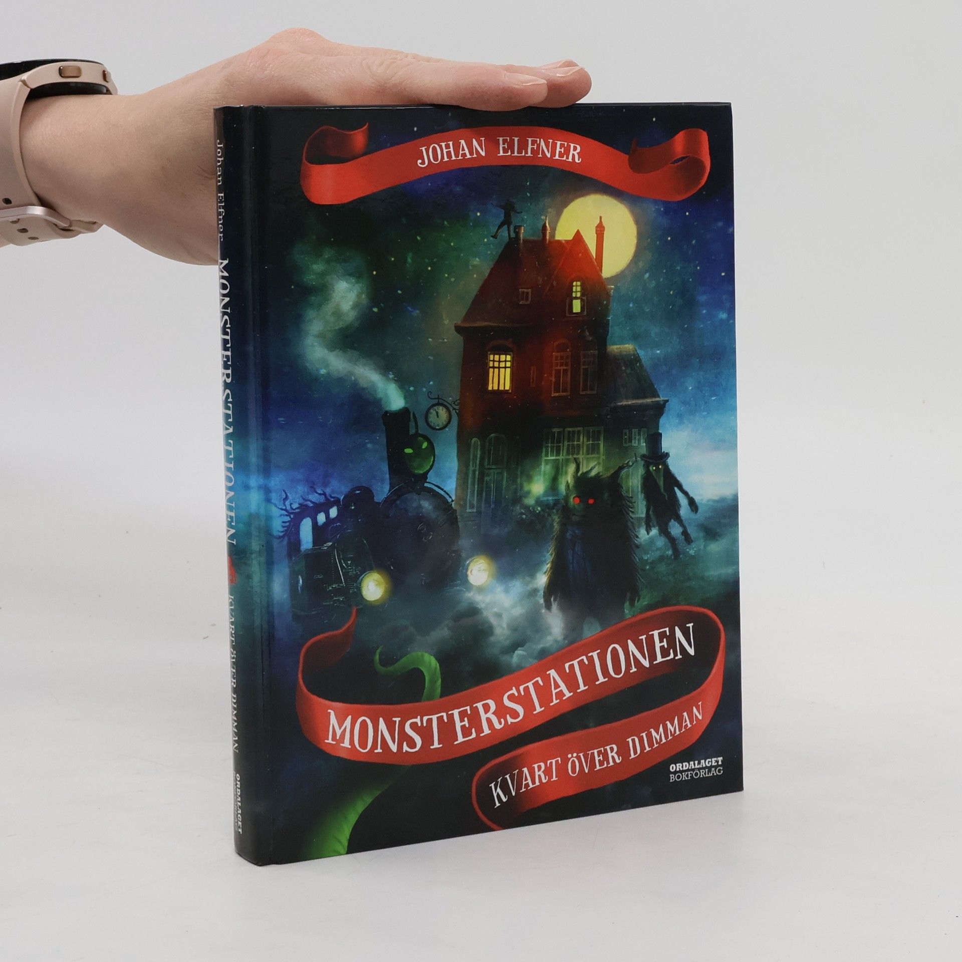 Johan Elfner Monsterhotellet