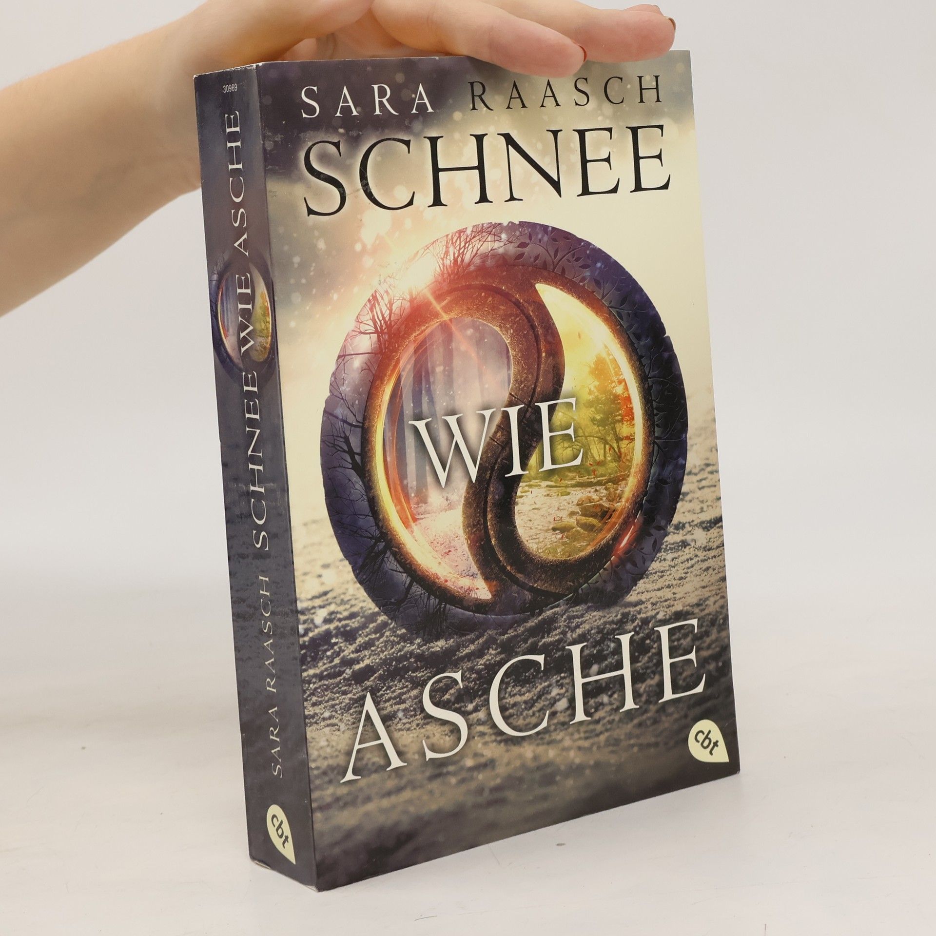 Sara Raash Schnee wie Asche