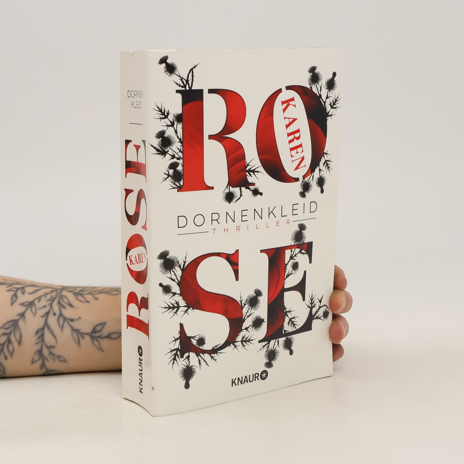 Karen Rose Dornenkleid