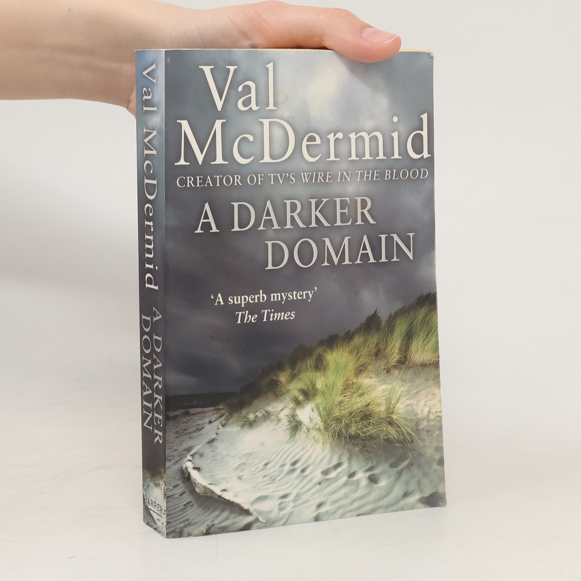 Val McDermid A Darker Domain