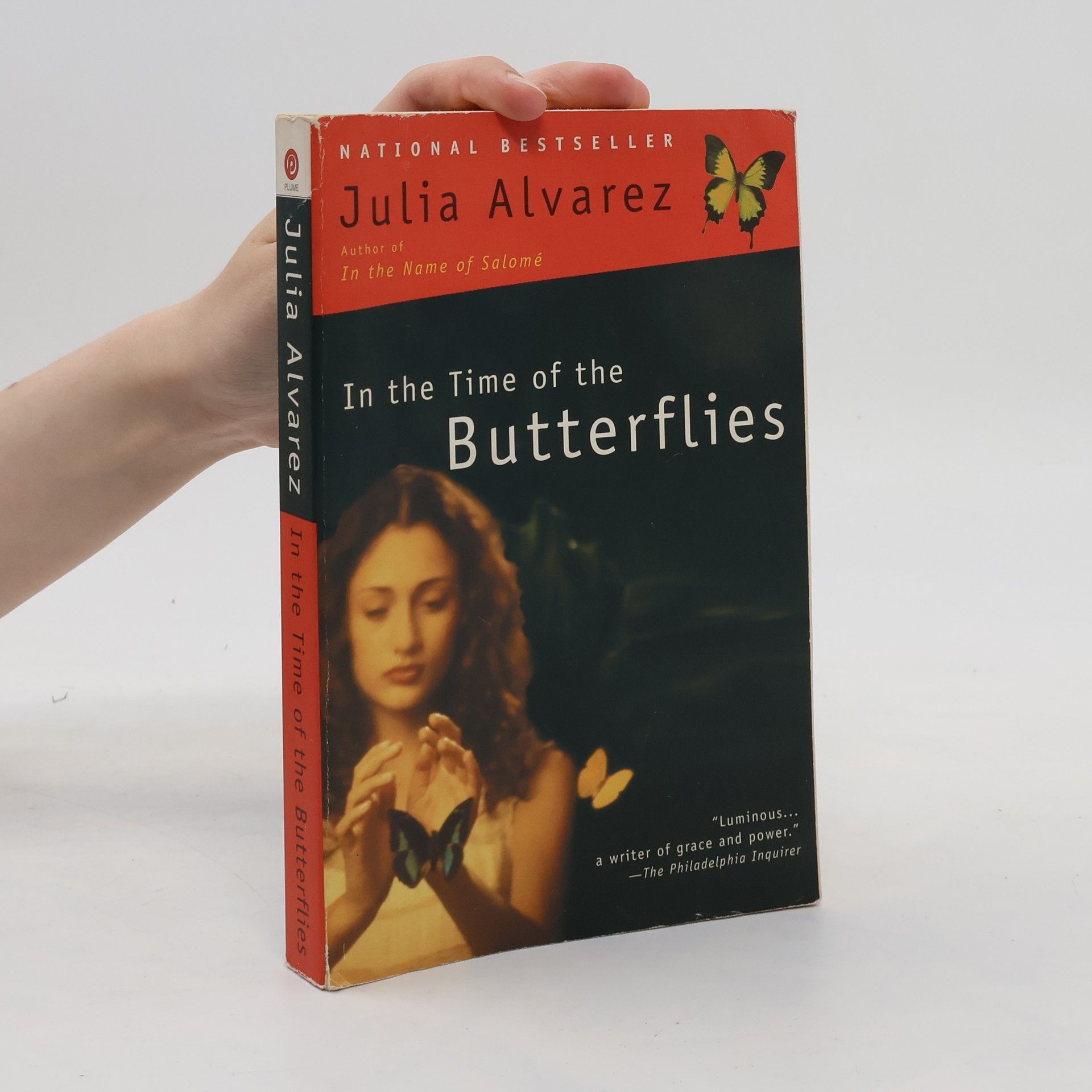 Julia Alvarez In the Time of the Butterflies