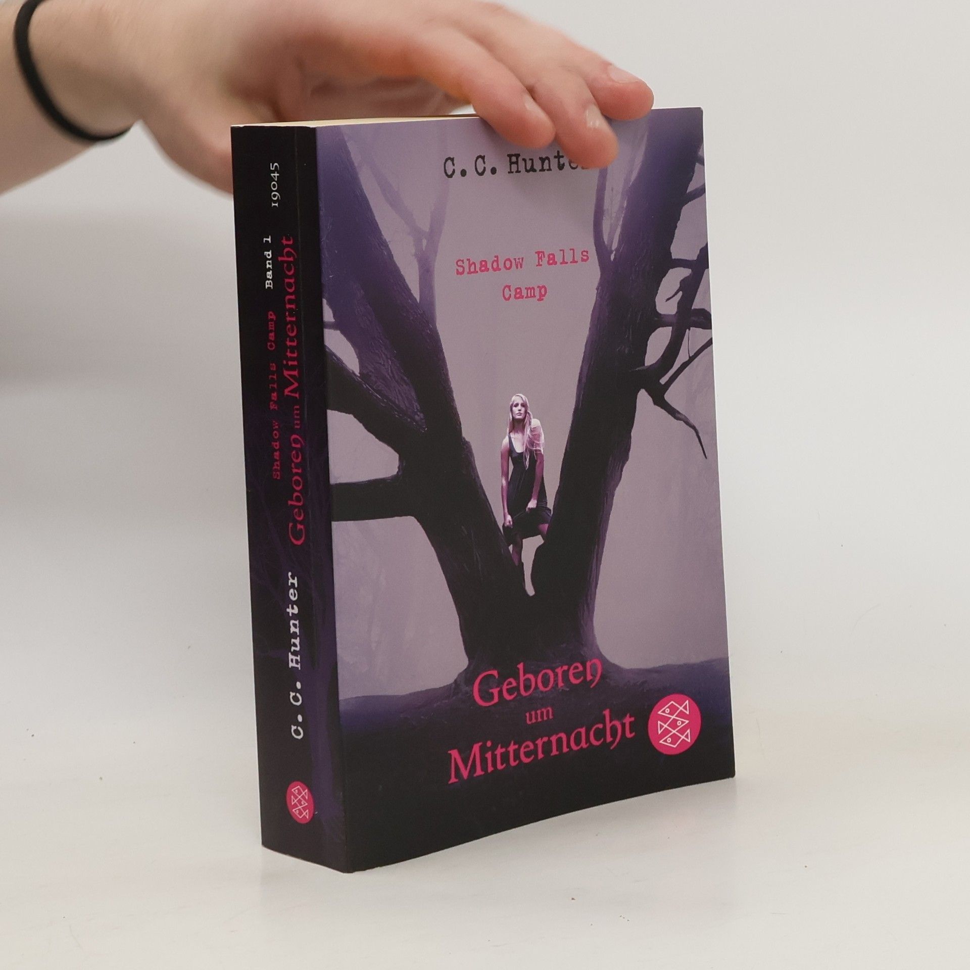 C.C. Hunter Geboren um MitternachtShadow Falls Camp