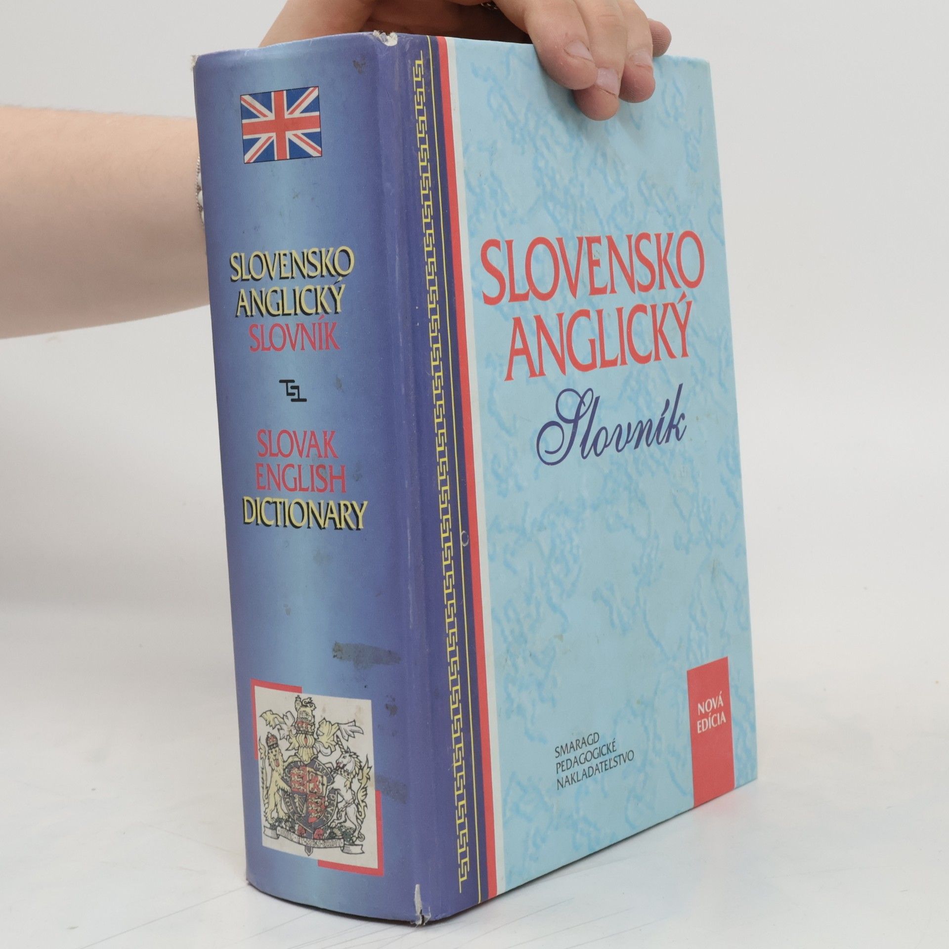 Aliberto Caforio Slovensko-anglický slovník = Slovak english dictionary