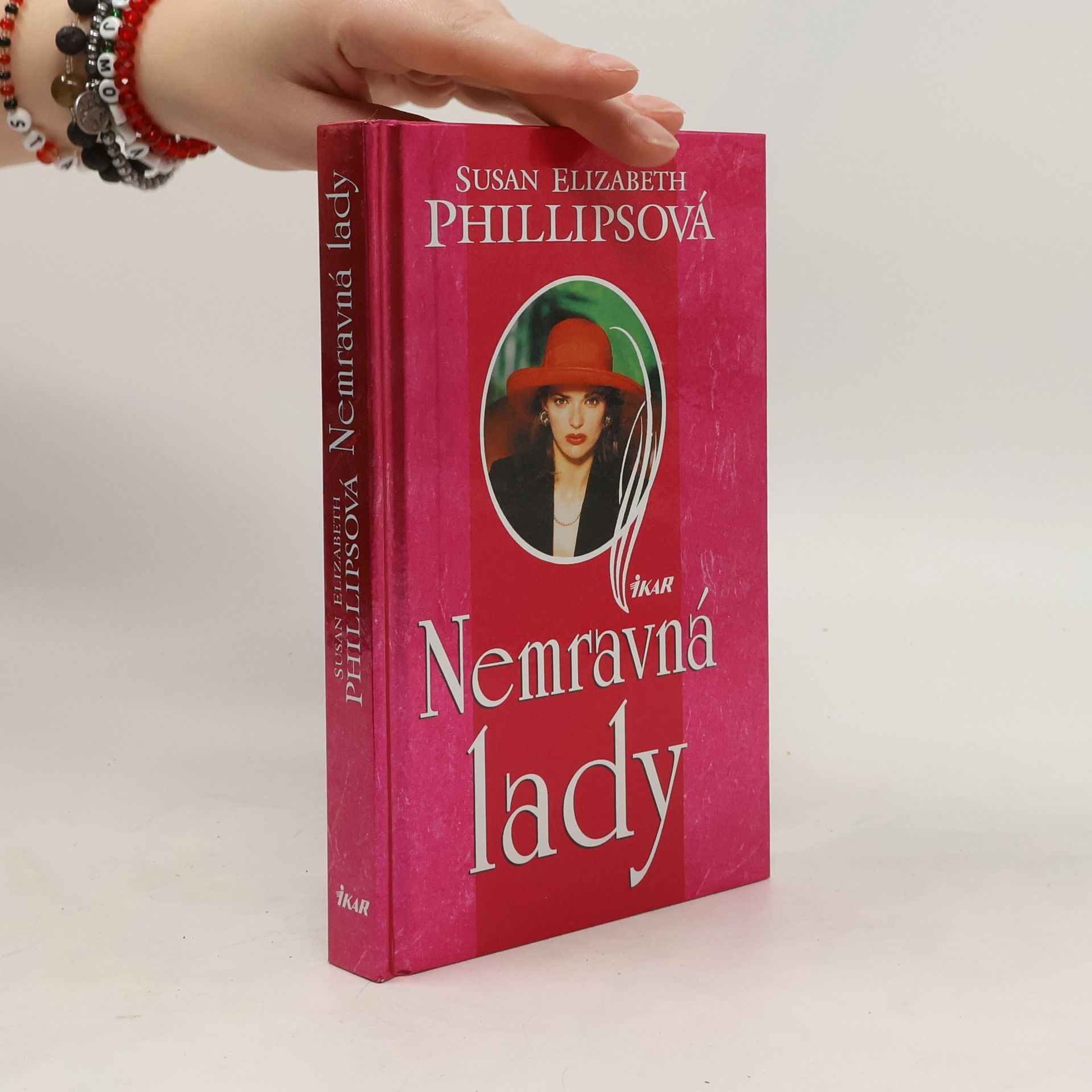Susane Elizabeth Phillips Nemravná lady