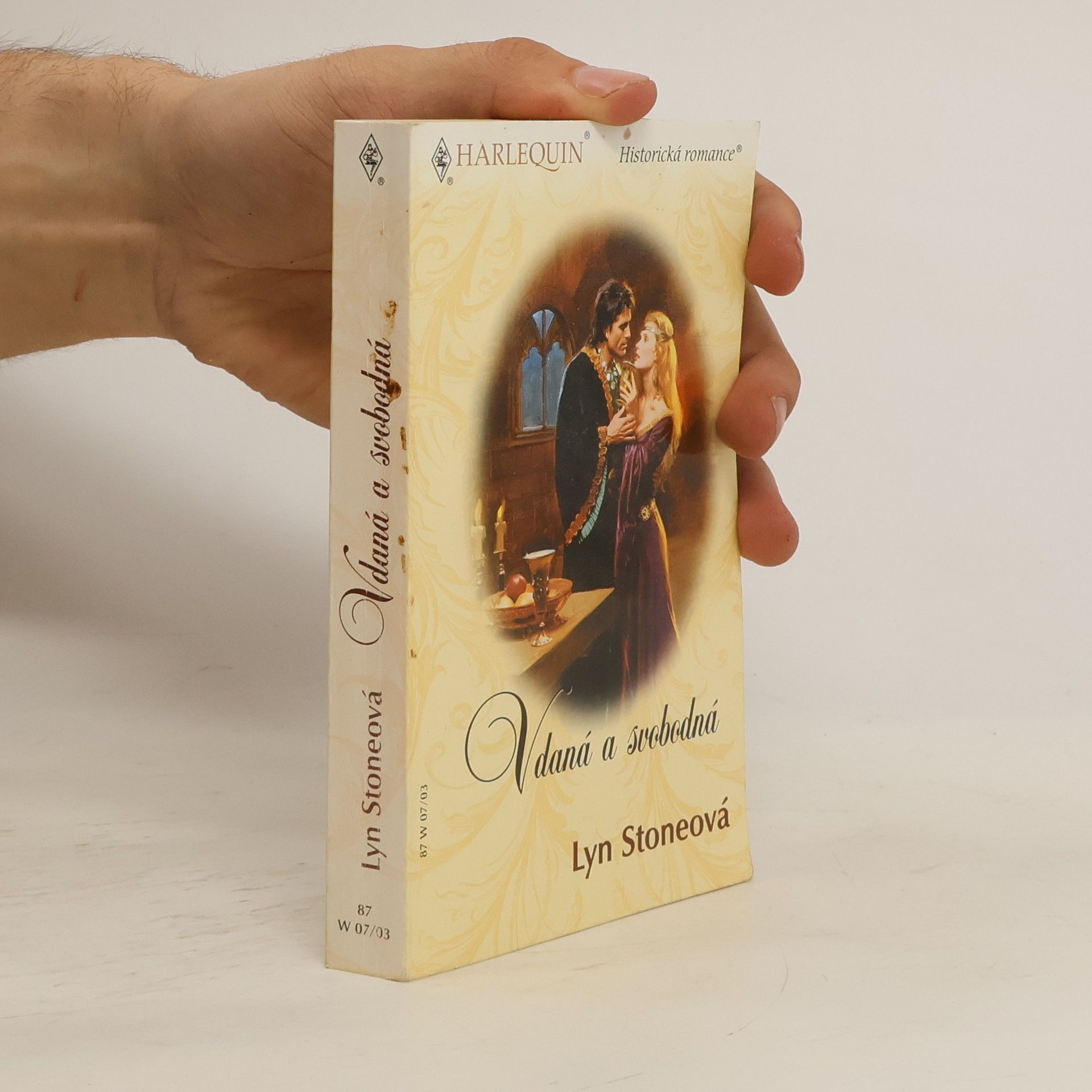 Lyn Stone Vdaná a svobodná