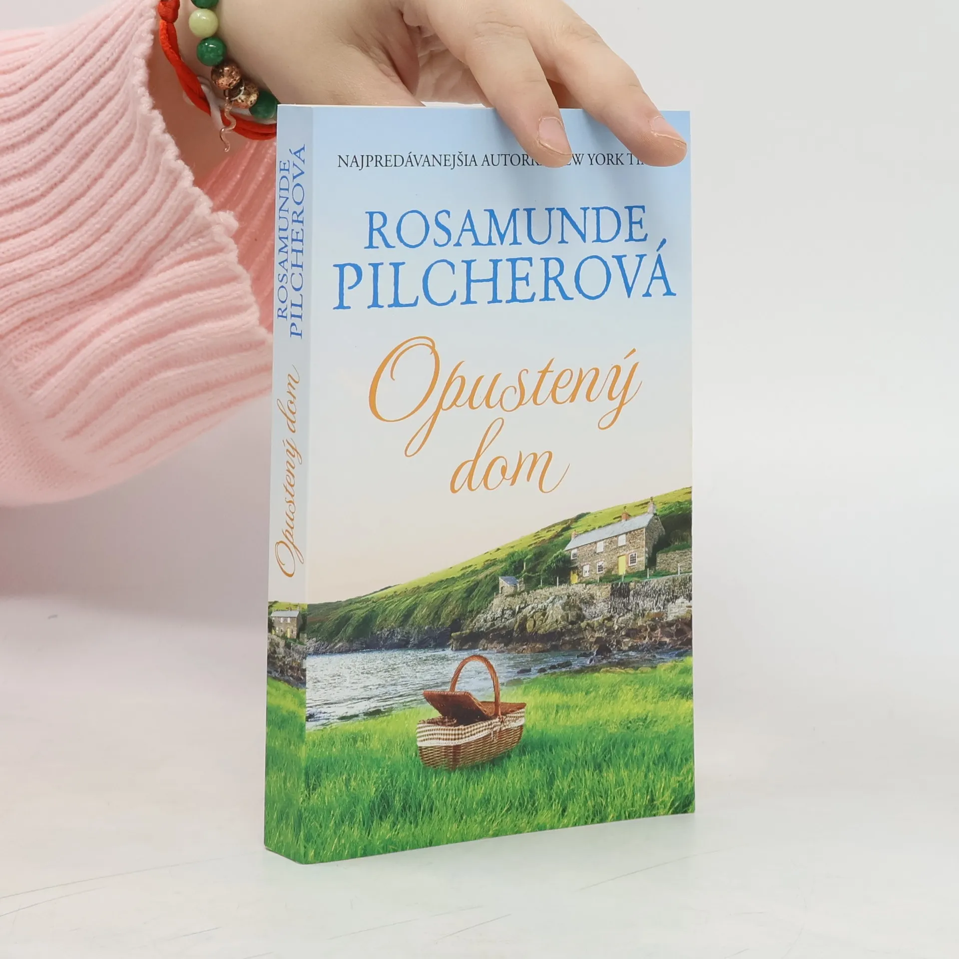 Opustený dom | Book | Rosamunde Pilcher | SK