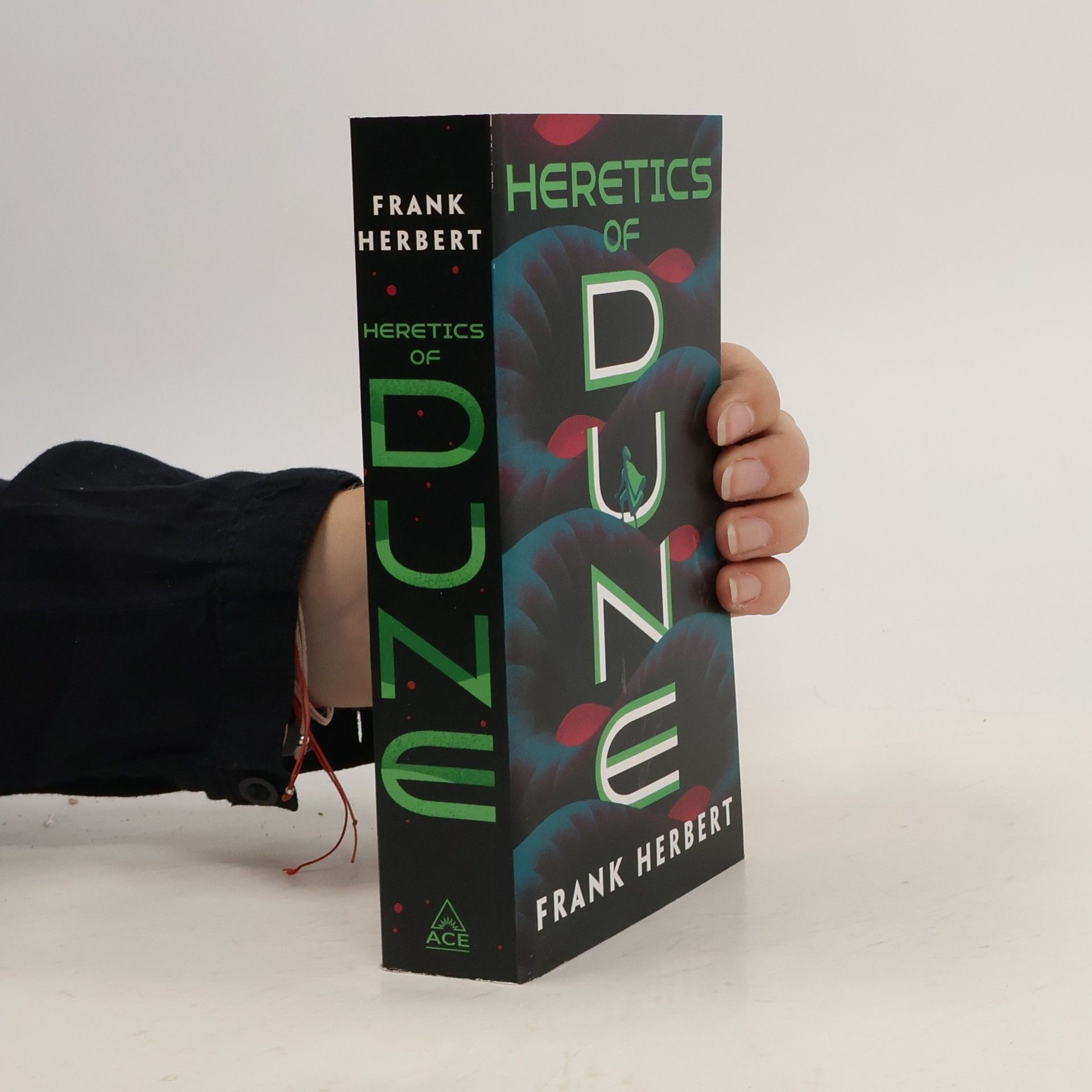 Frank Herbert Heretics of Dune : book five in the Dune chronicles