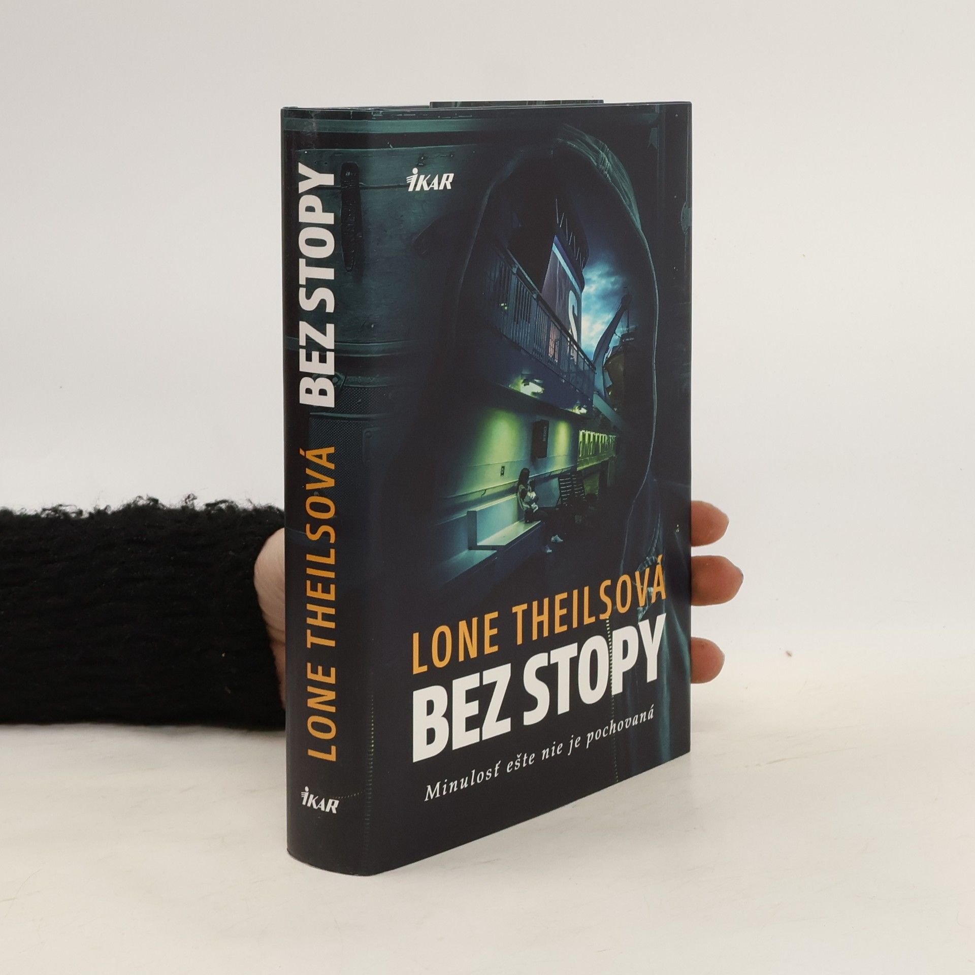 Lone Theils Bez stopy