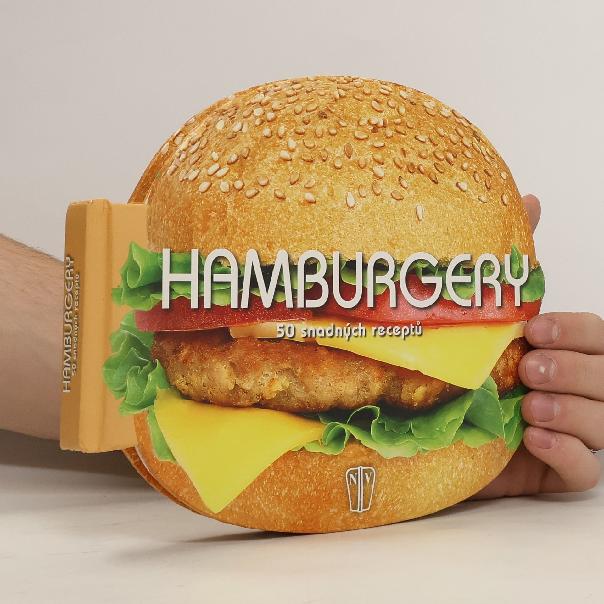 Cinzia Trenchi Hamburgery - 50 snadných receptů