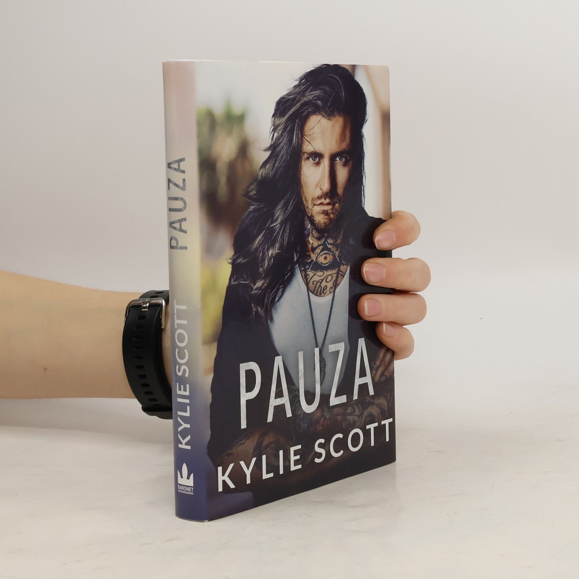 Kylie Scott Pauza