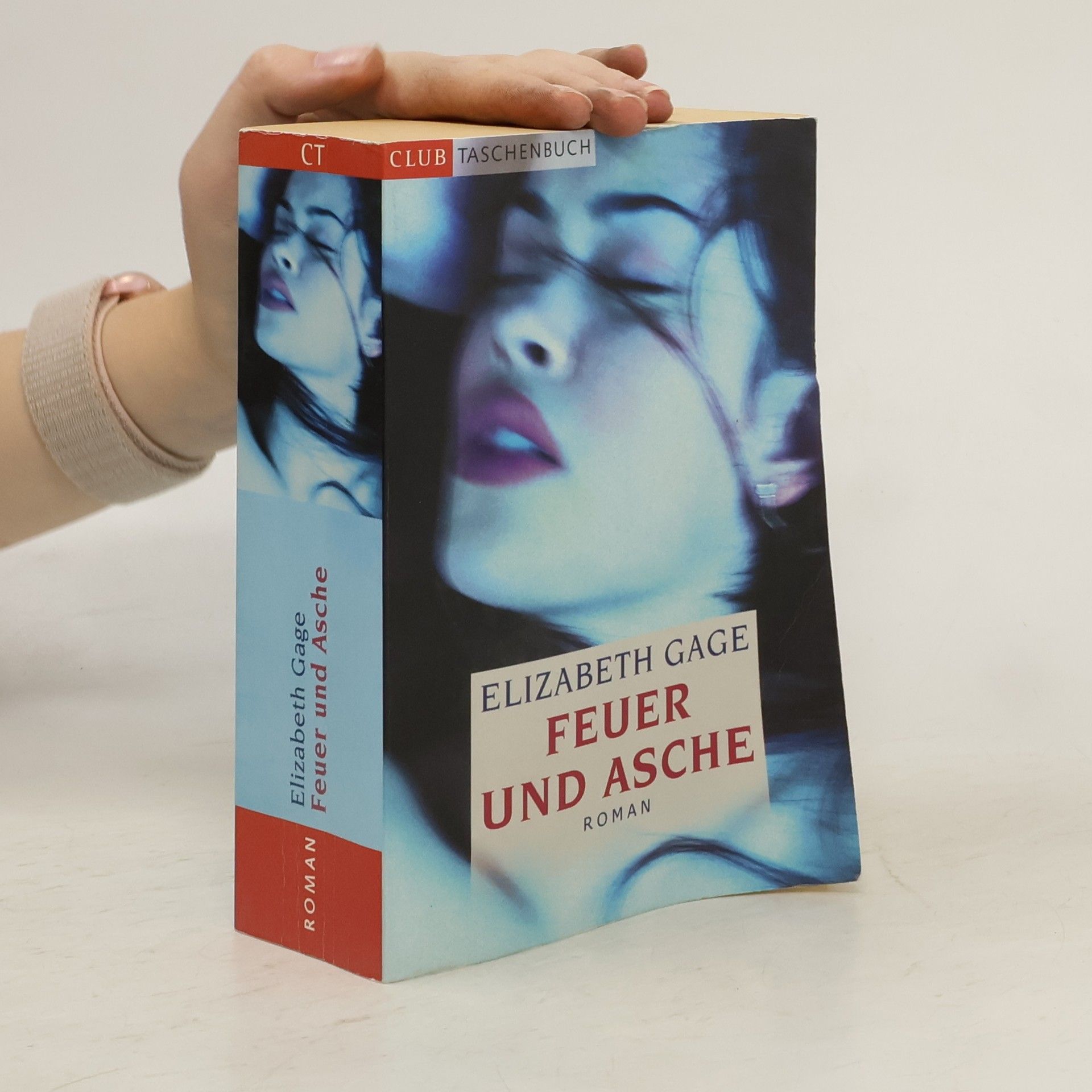 Elizabeth Gage Feuer und Asche