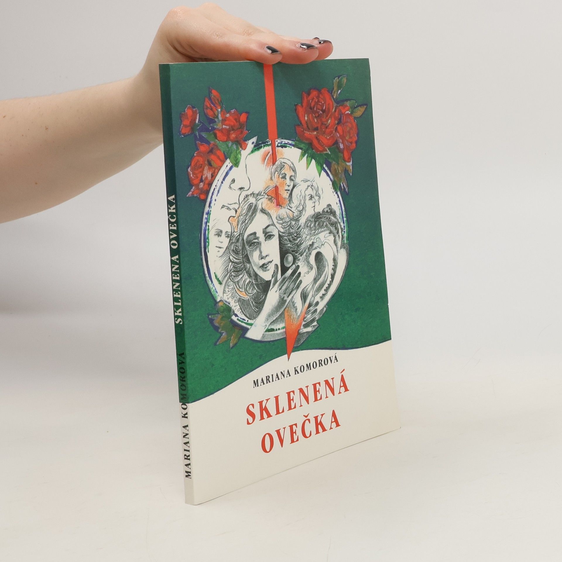 Mariana Komorová Sklenená ovečka