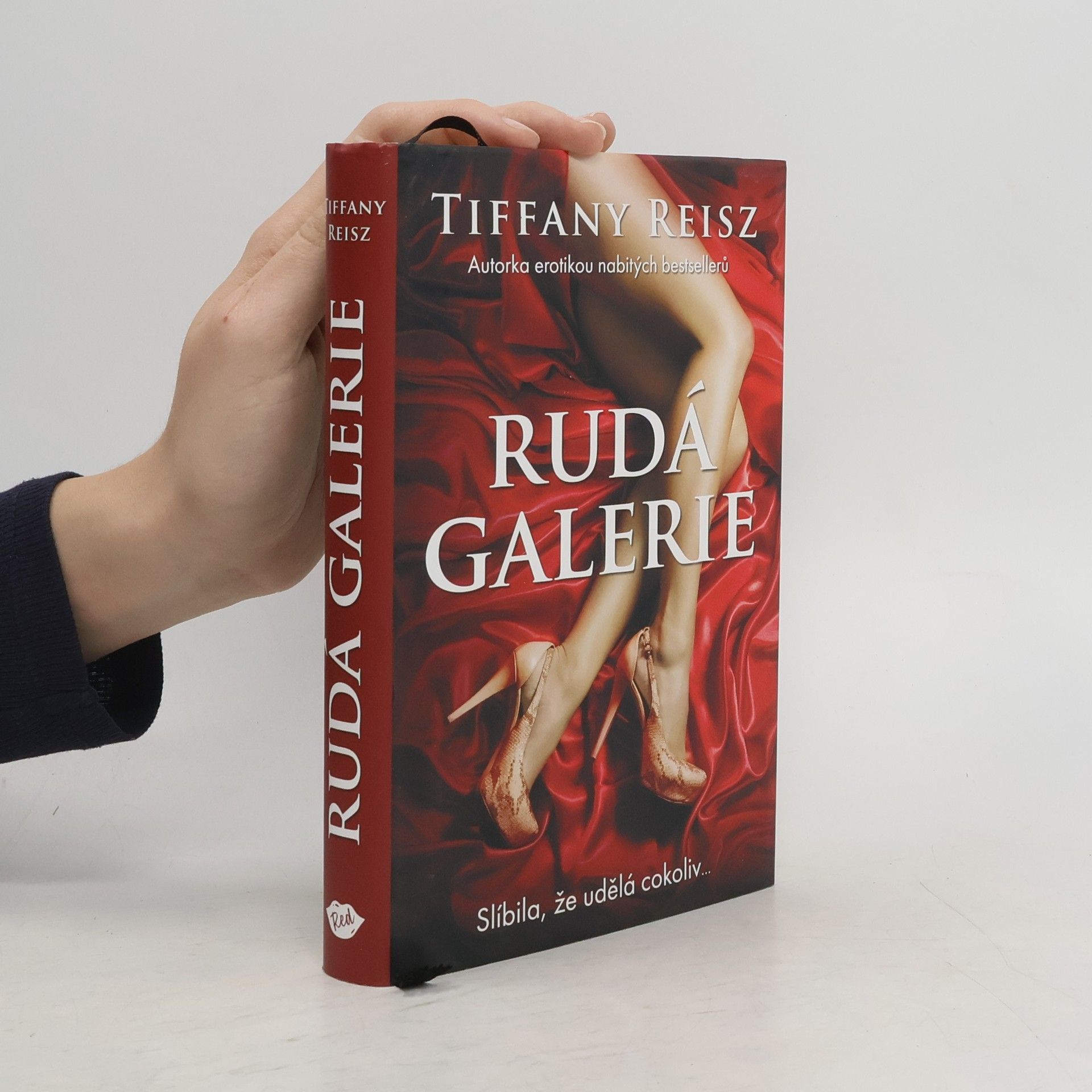 Tiffany Reisz Rudá galerie