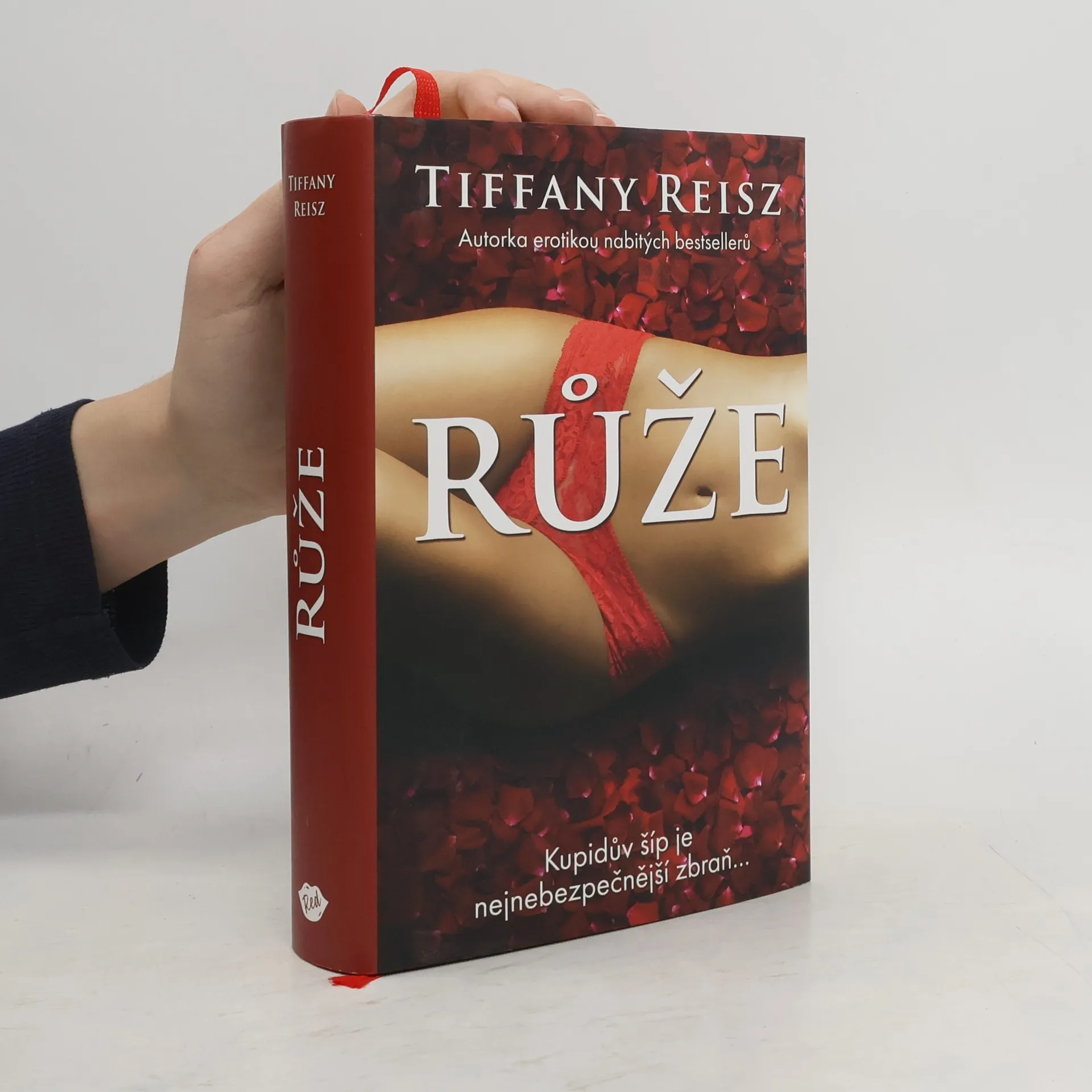 Růže | Kniha | pevná | Tiffany Reisz | CS