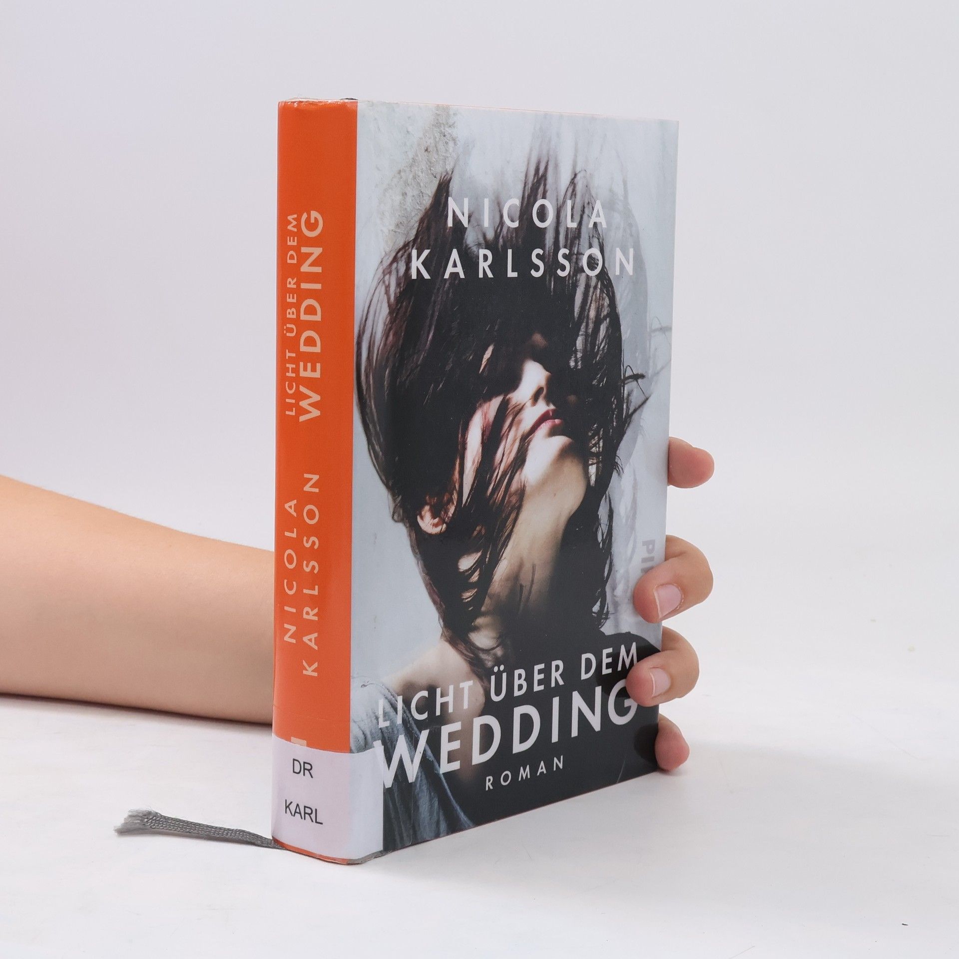 Nicola Karlsson Licht über dem Wedding