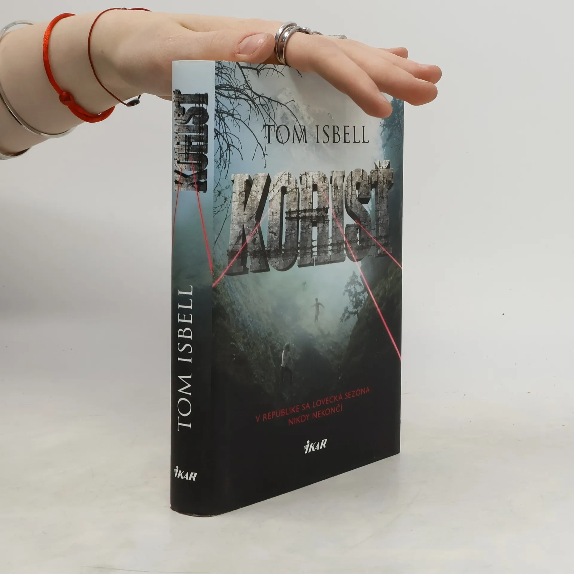 Korisť | Book | Hardcover | Tom Isbell | SK