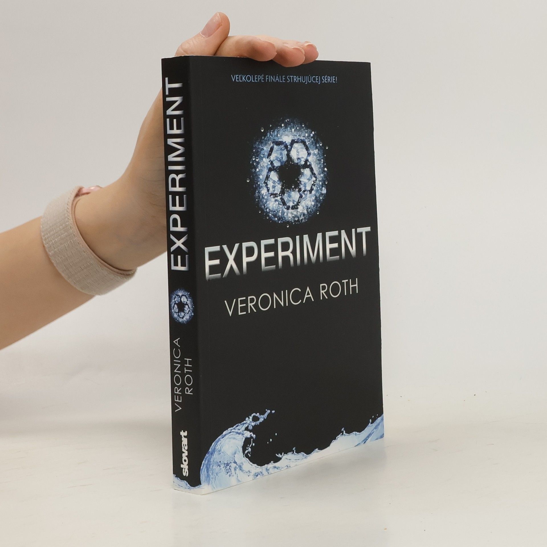 Veronica Roth Experiment