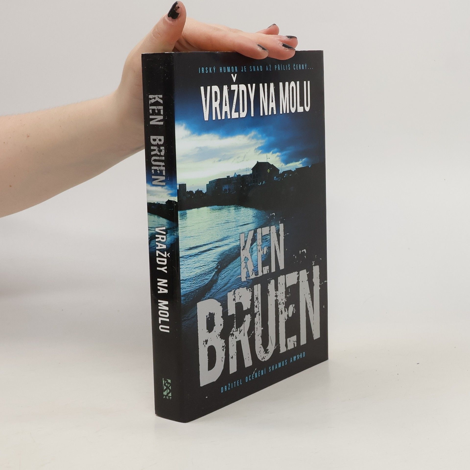 Ken Bruen Vraždy na molu