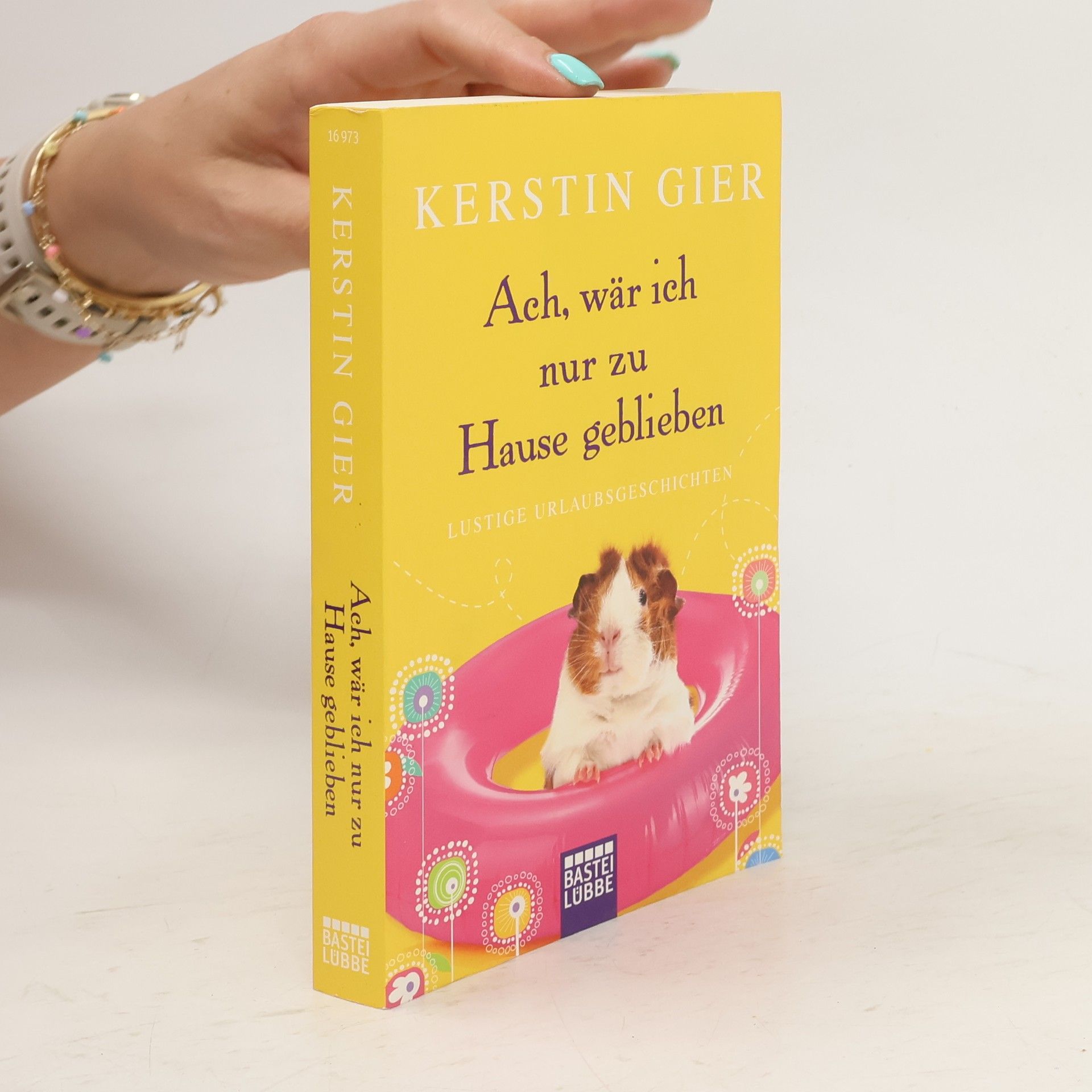 Kerstin Gier Ach, wär ich nur zu Hause geblieben