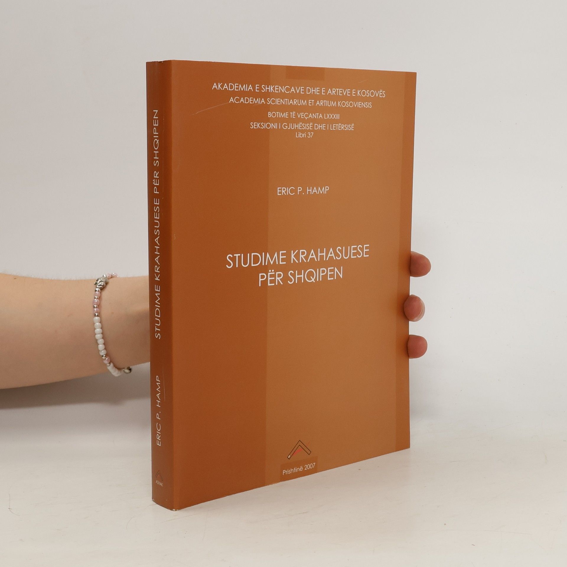 Eric P. Hamp Studime krahasuese për shqipen
