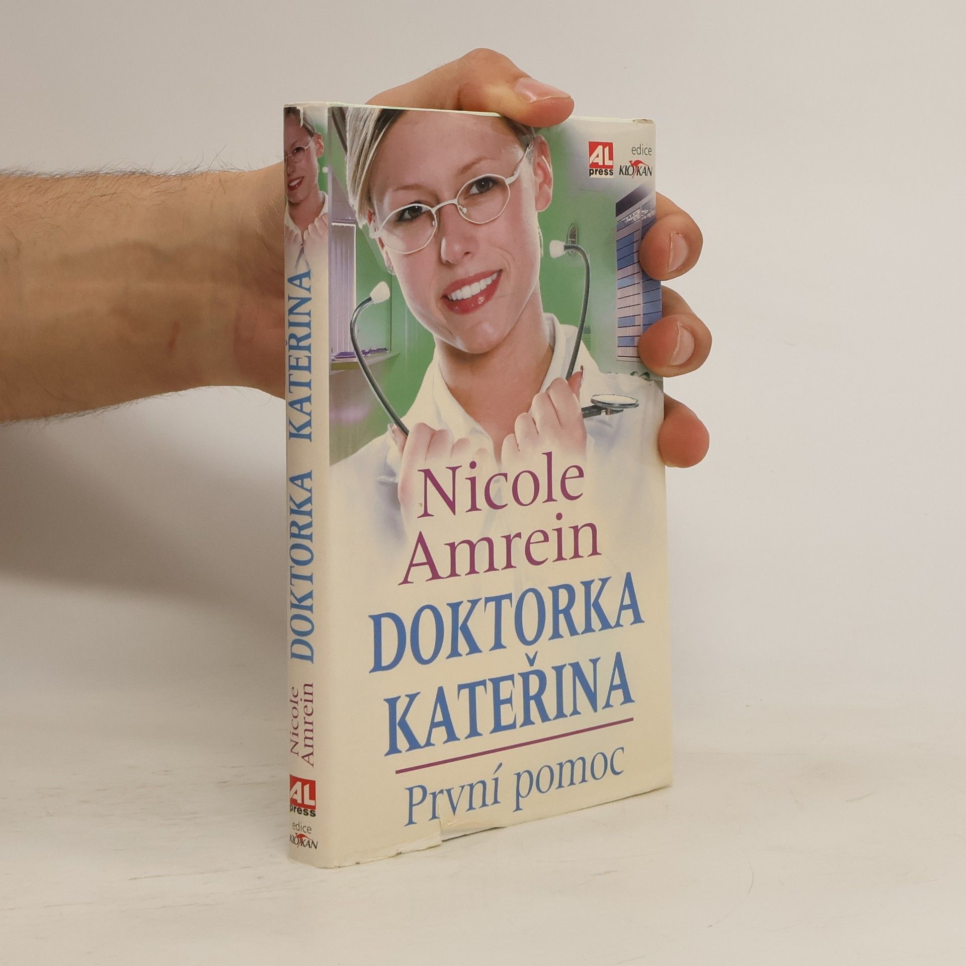 Nicole Amrein Doktorka Kateřina - První pomoc