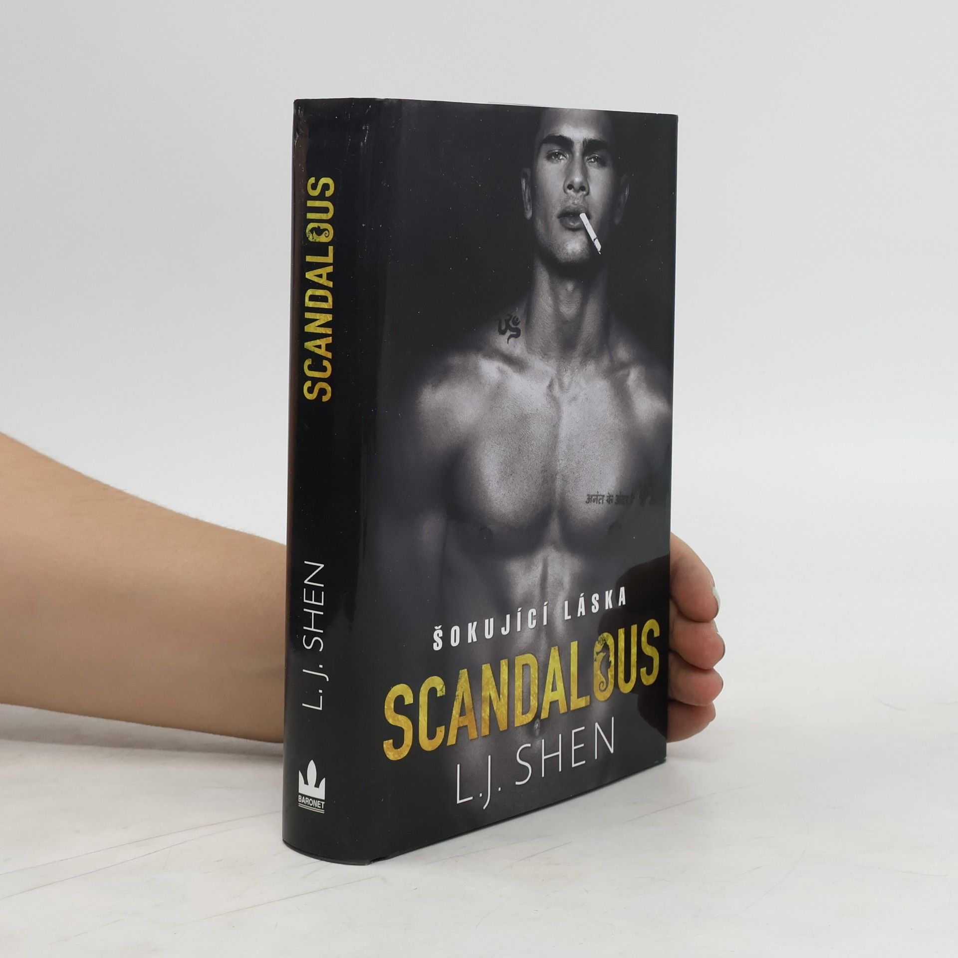 L. J. Shen Scandalous: Šokující láska