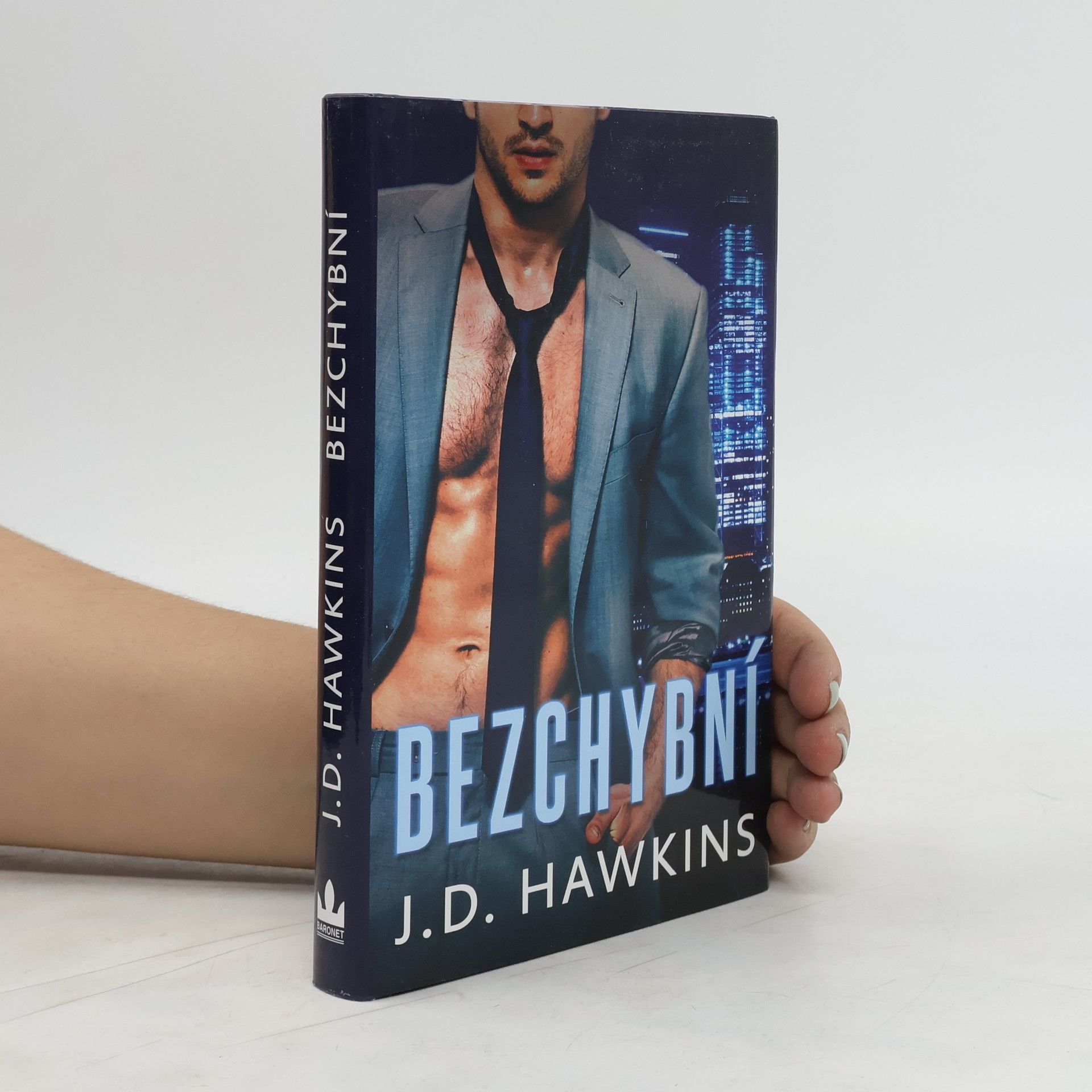 J. D. Hawkins Bezchybní
