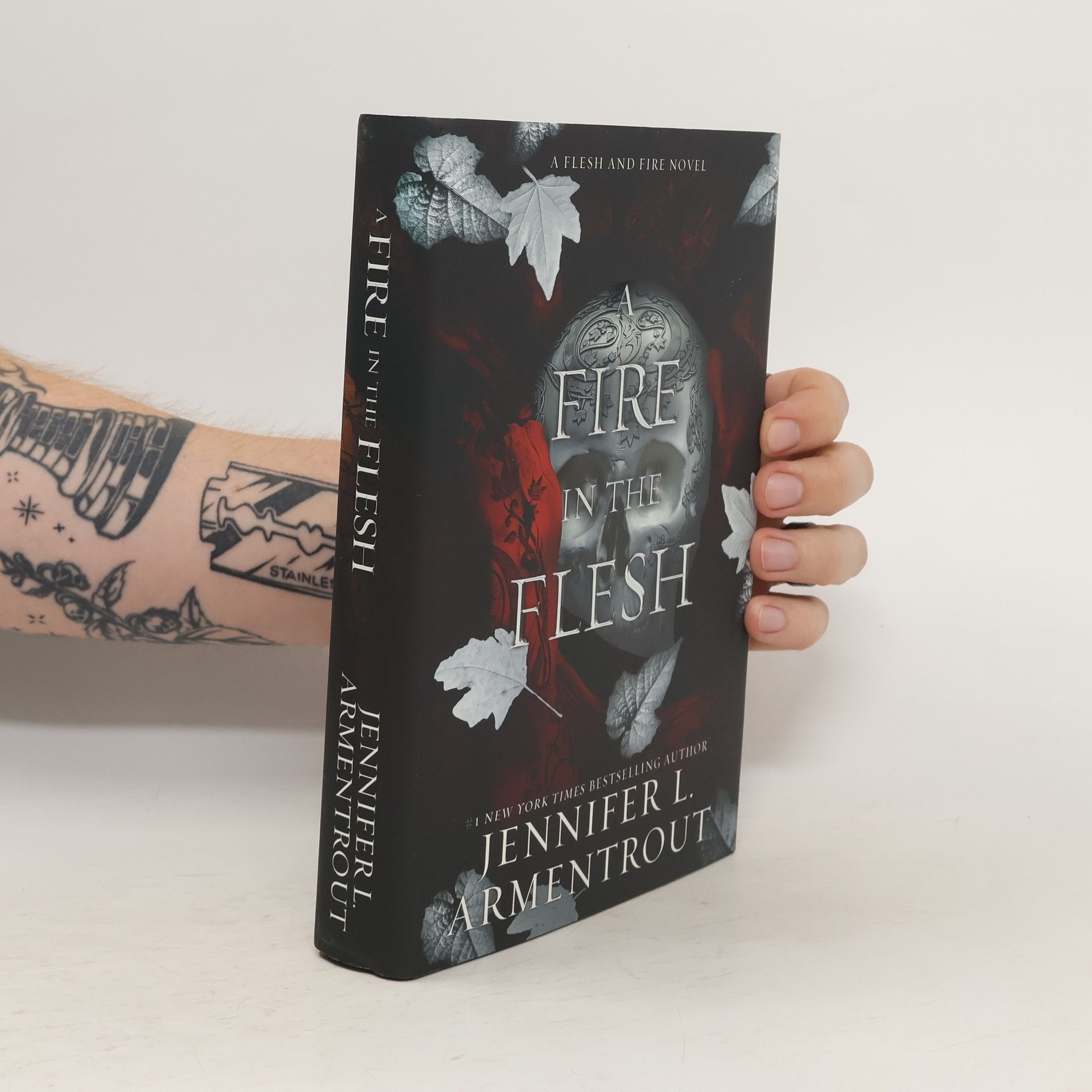 Jennifer L. Armentrout A Fire in the Flesh: A Flesh and Fire Novel