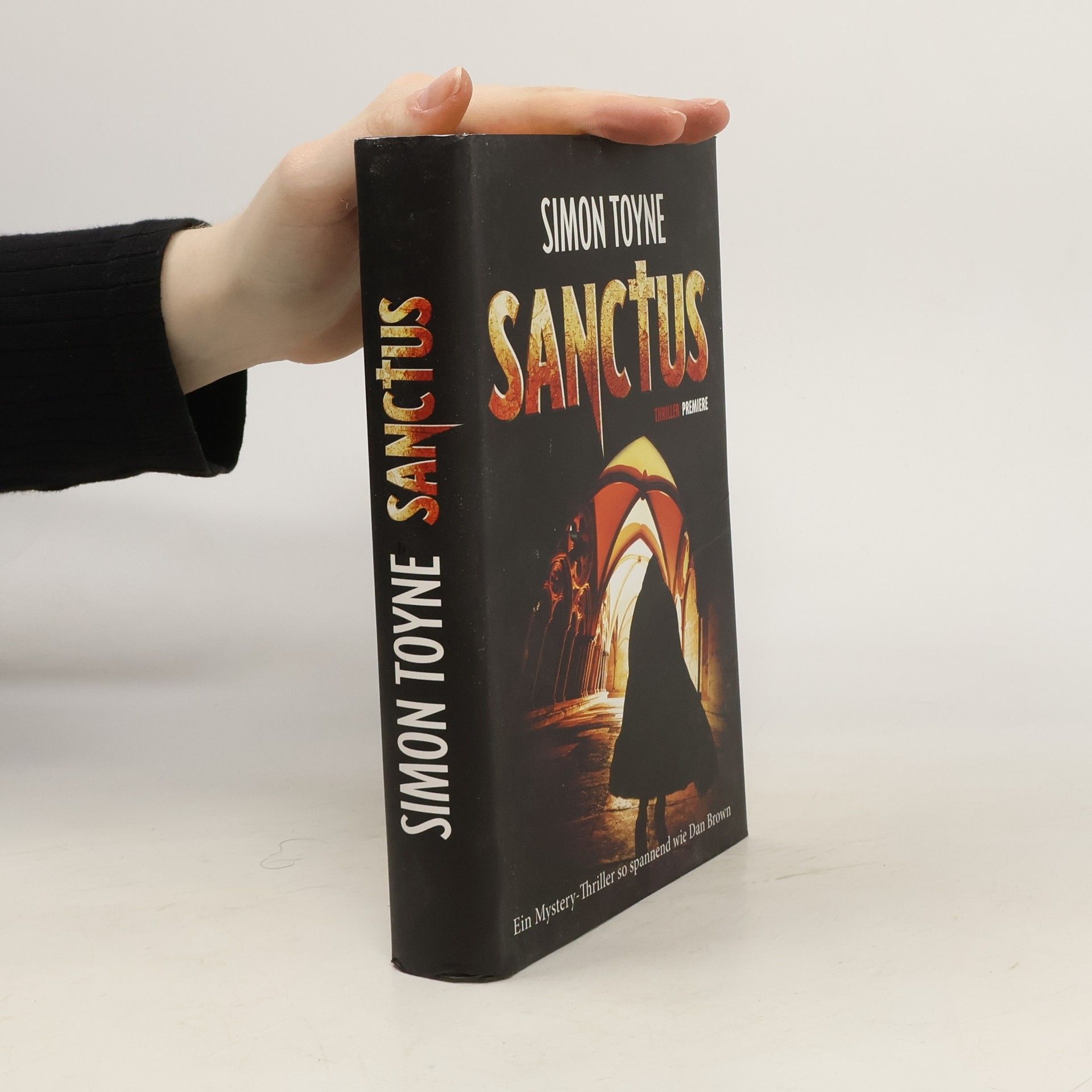 Simon Toyne Sanctus