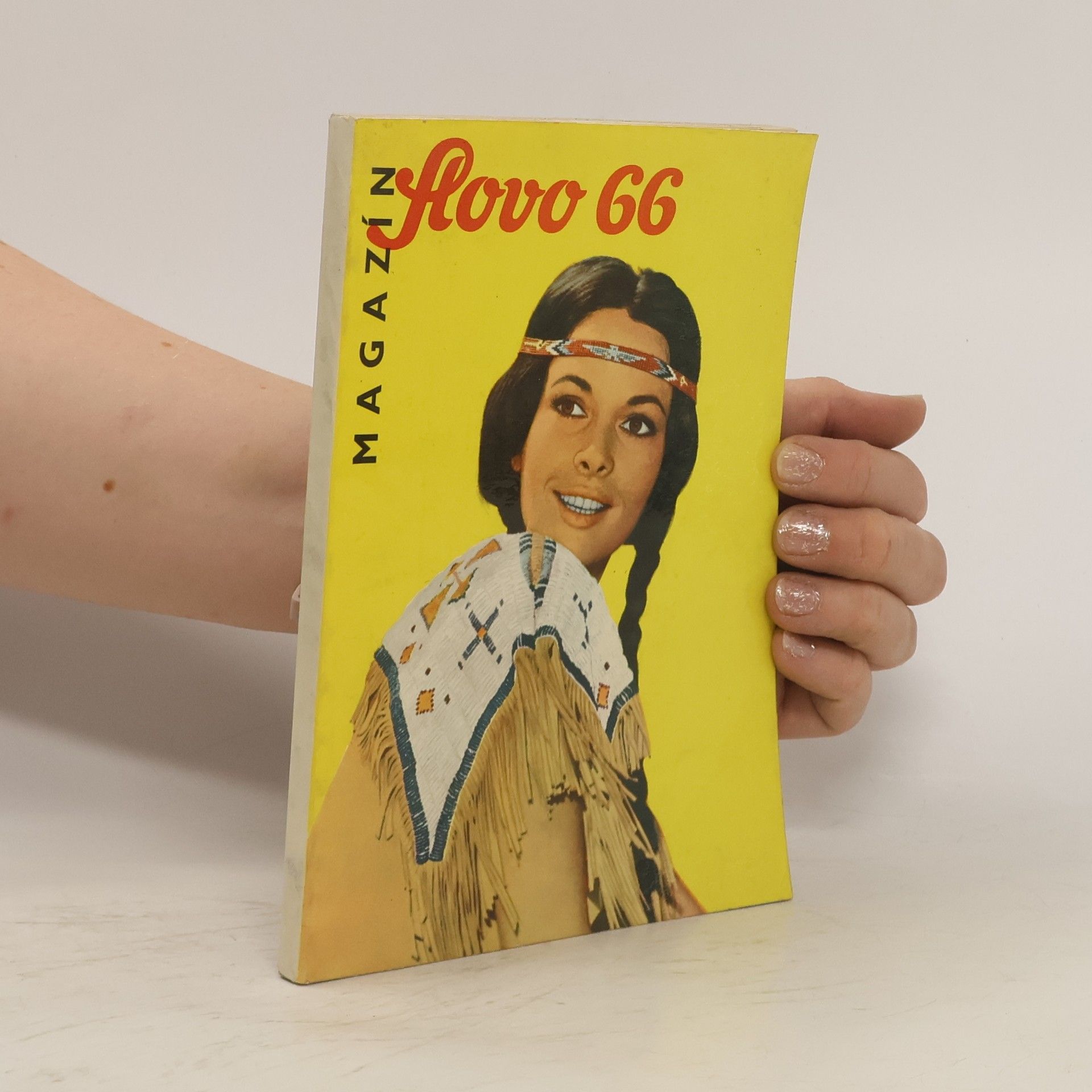 Collectif d'auteurs Magazín. Slovo 66