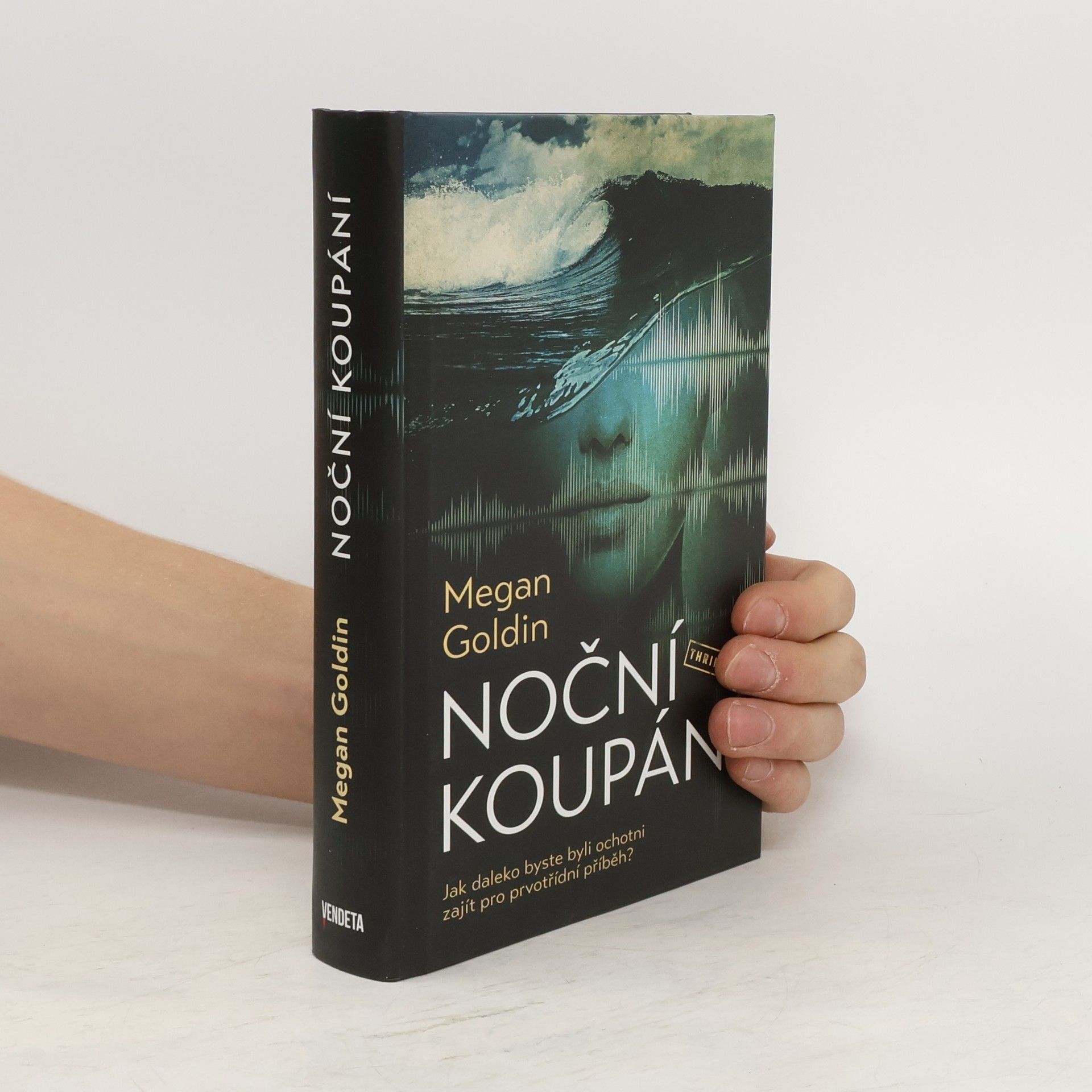 Megan Goldin Noční koupání