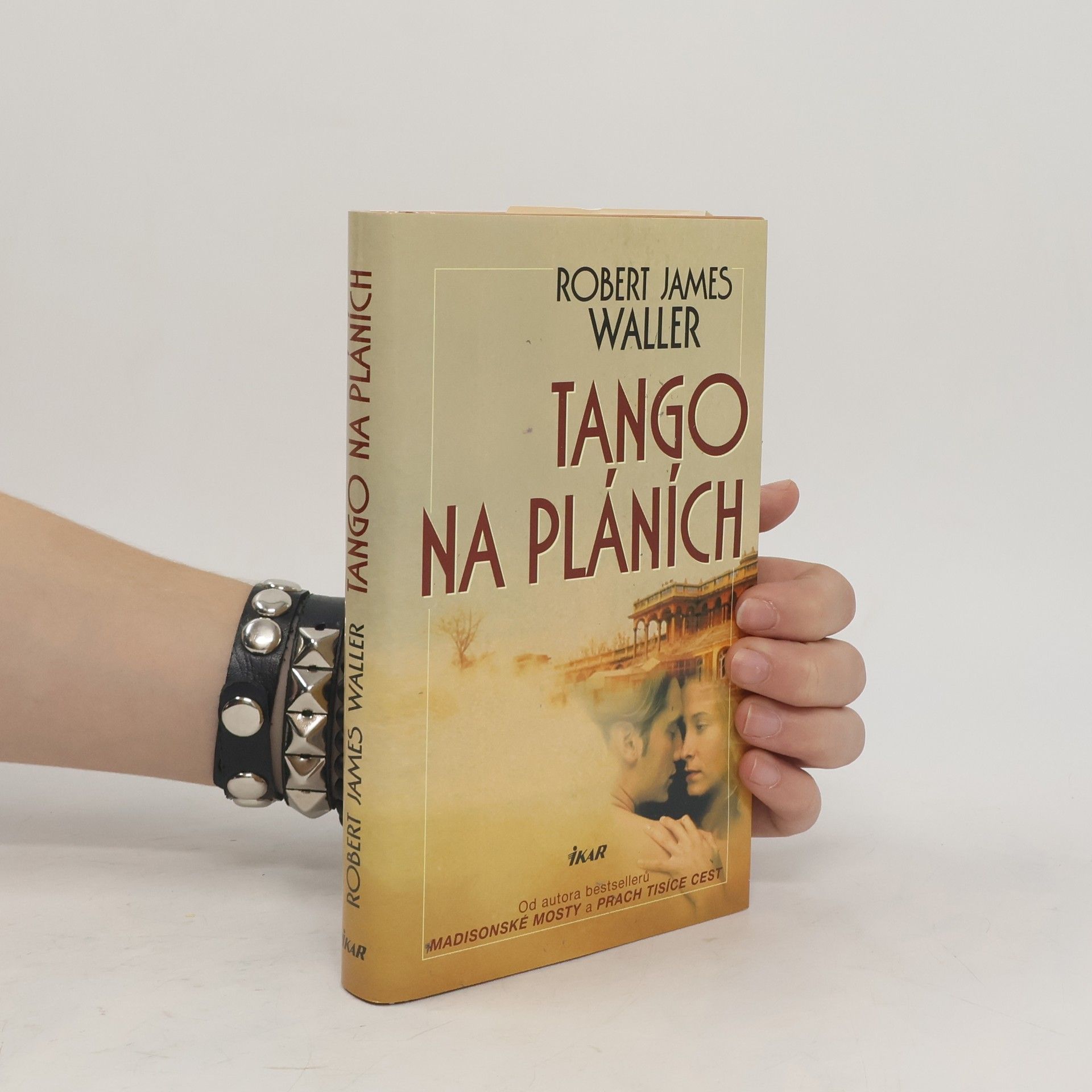 Robert James Waller Tango na pláních