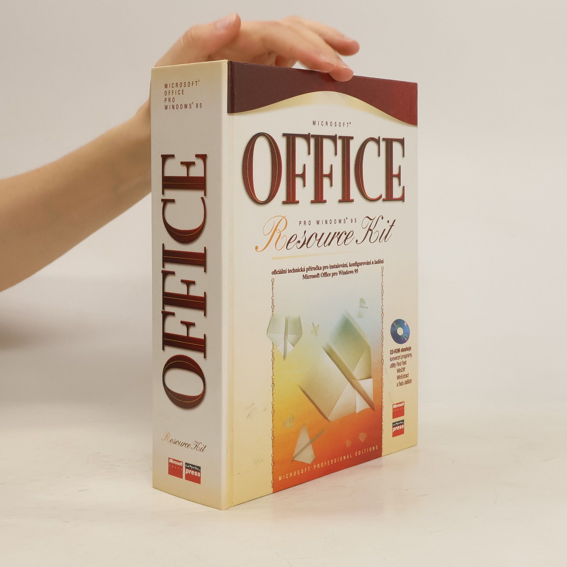 Jan Škvařil Microsoft Office pro Windows 95 Resource Kit : oficiální technická příručka pro instalování, konfigurování a ladění