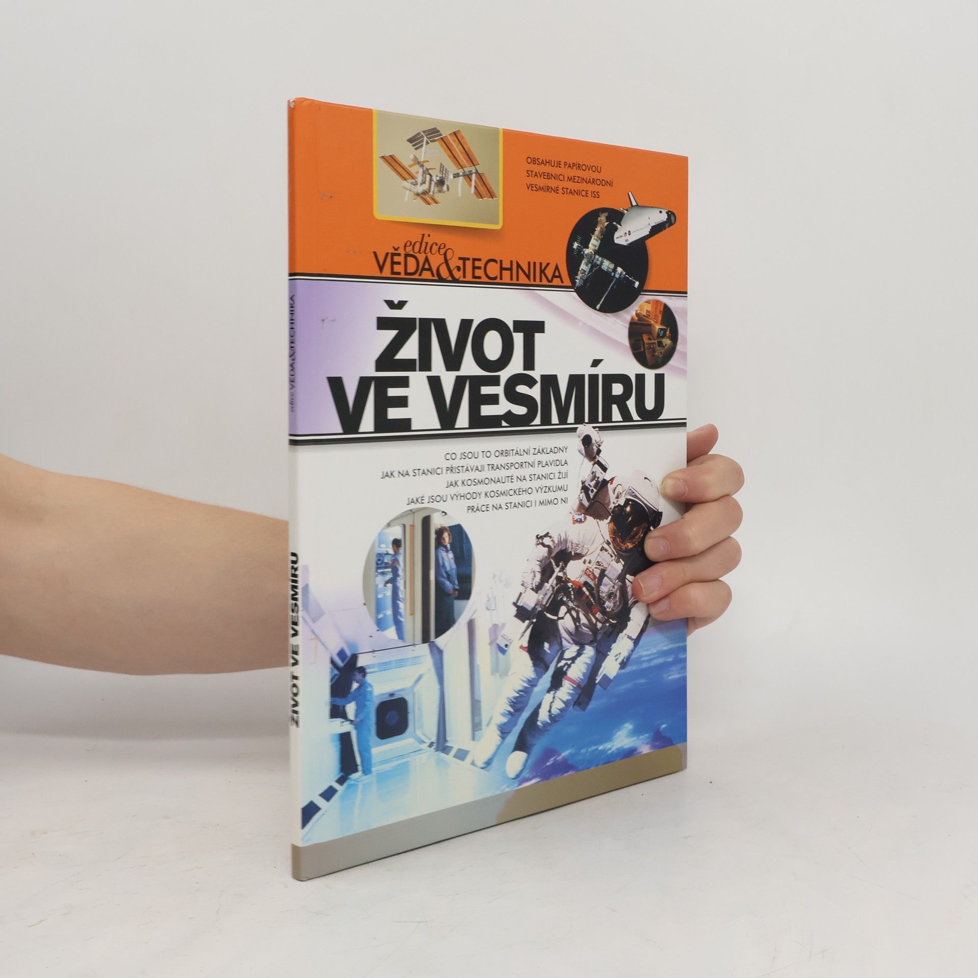 Felicity Trotman Život ve vesmíru