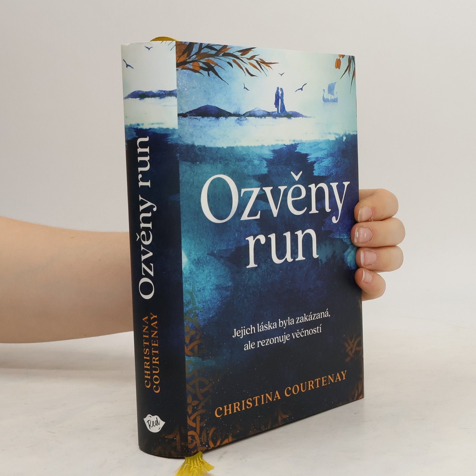 Christina Courtenay Ozvěny run