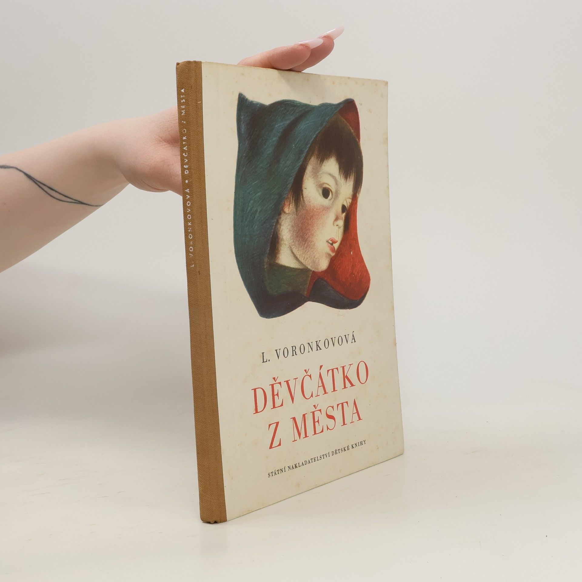 Ljubov Fedorovna Voronkova Děvčátko z města