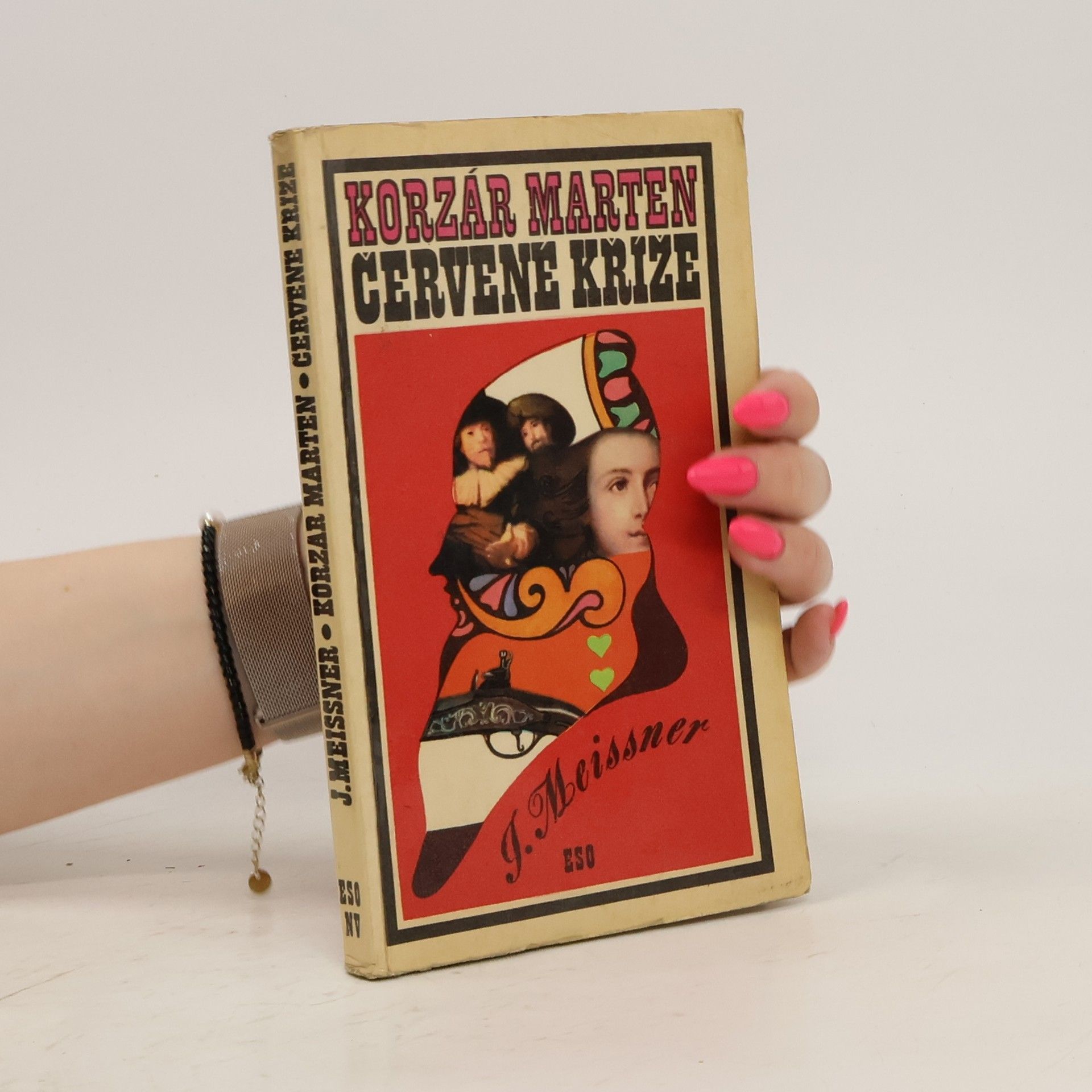 Janusz Meissner Korzár Marten. Červené kříže