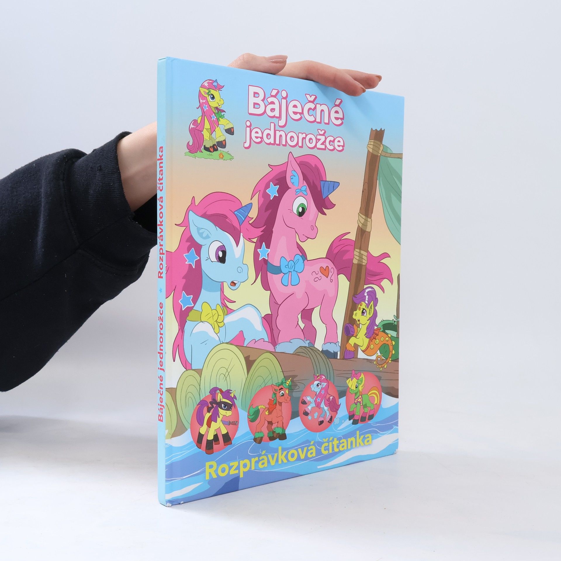 Collectif d'auteurs Báječné jednorožce
