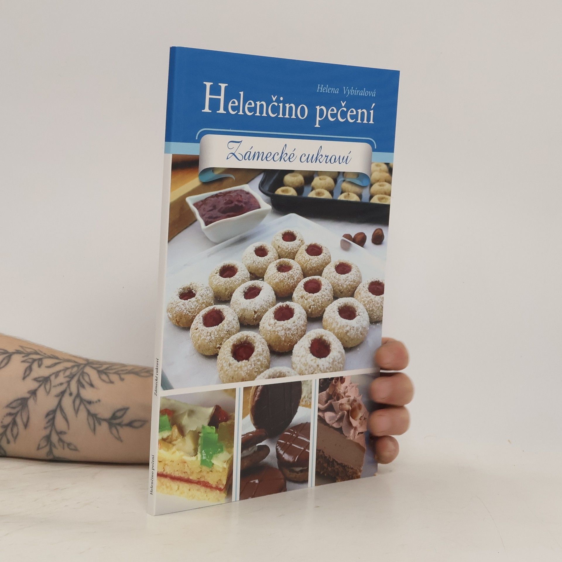 Helena Vybíralová Helenčino pečení - Zámecké cukroví
