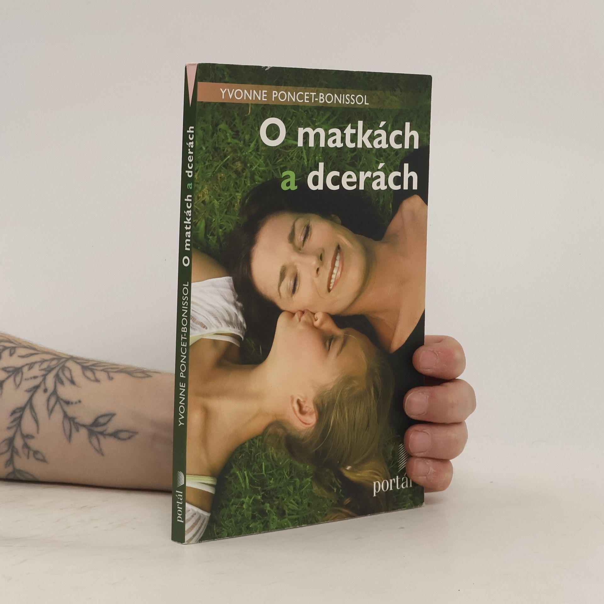 Yvonne Poncet Bonissol O matkách a dcerách