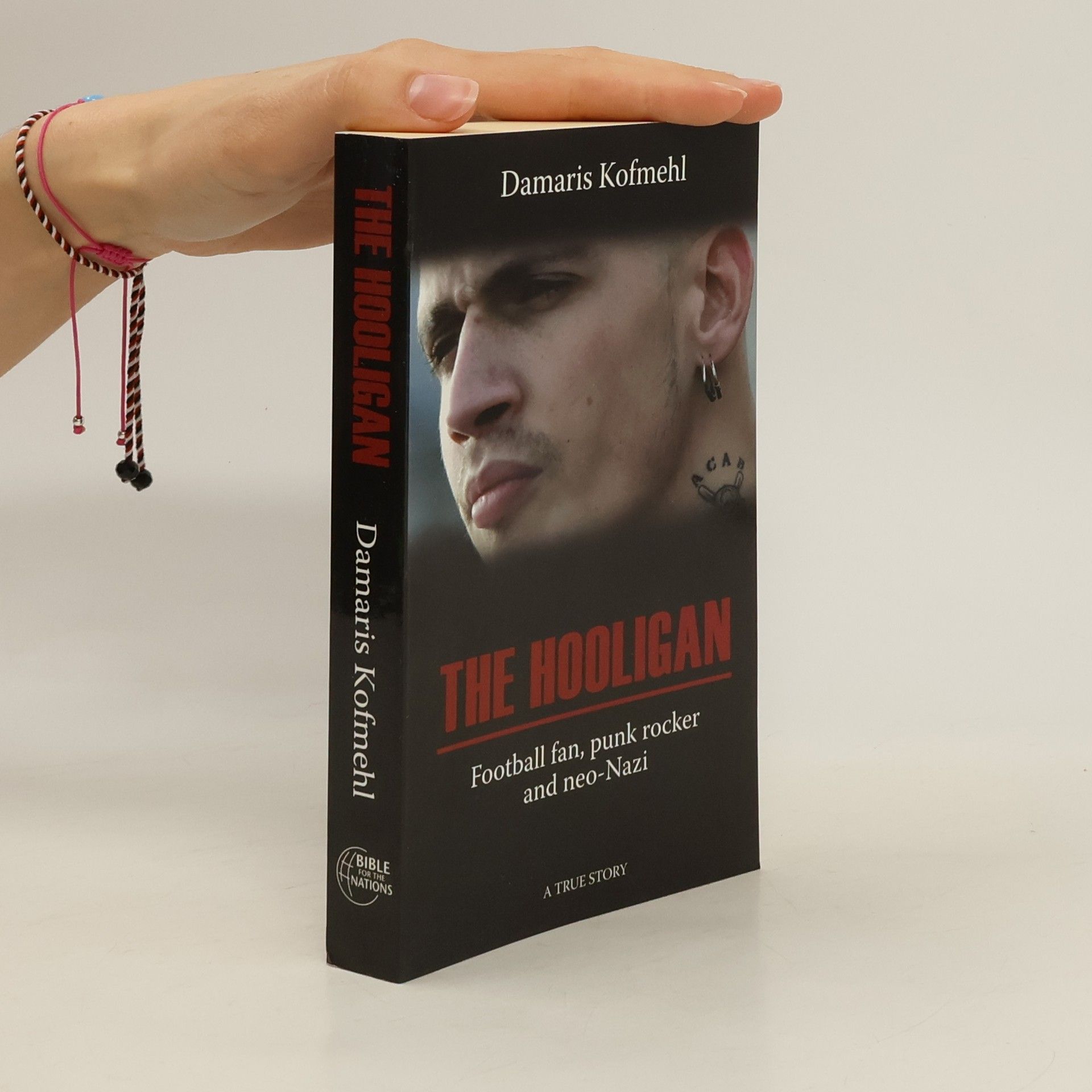Damaris Kofmehl The Hooligan