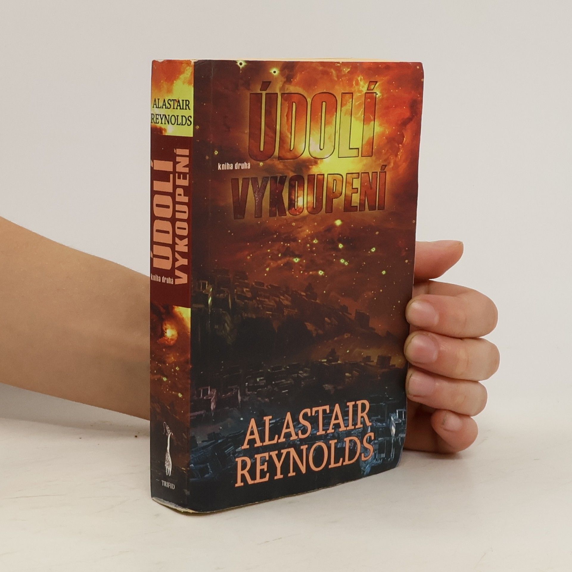 Alastair Reynolds Údolí vykoupení. Kniha druhá