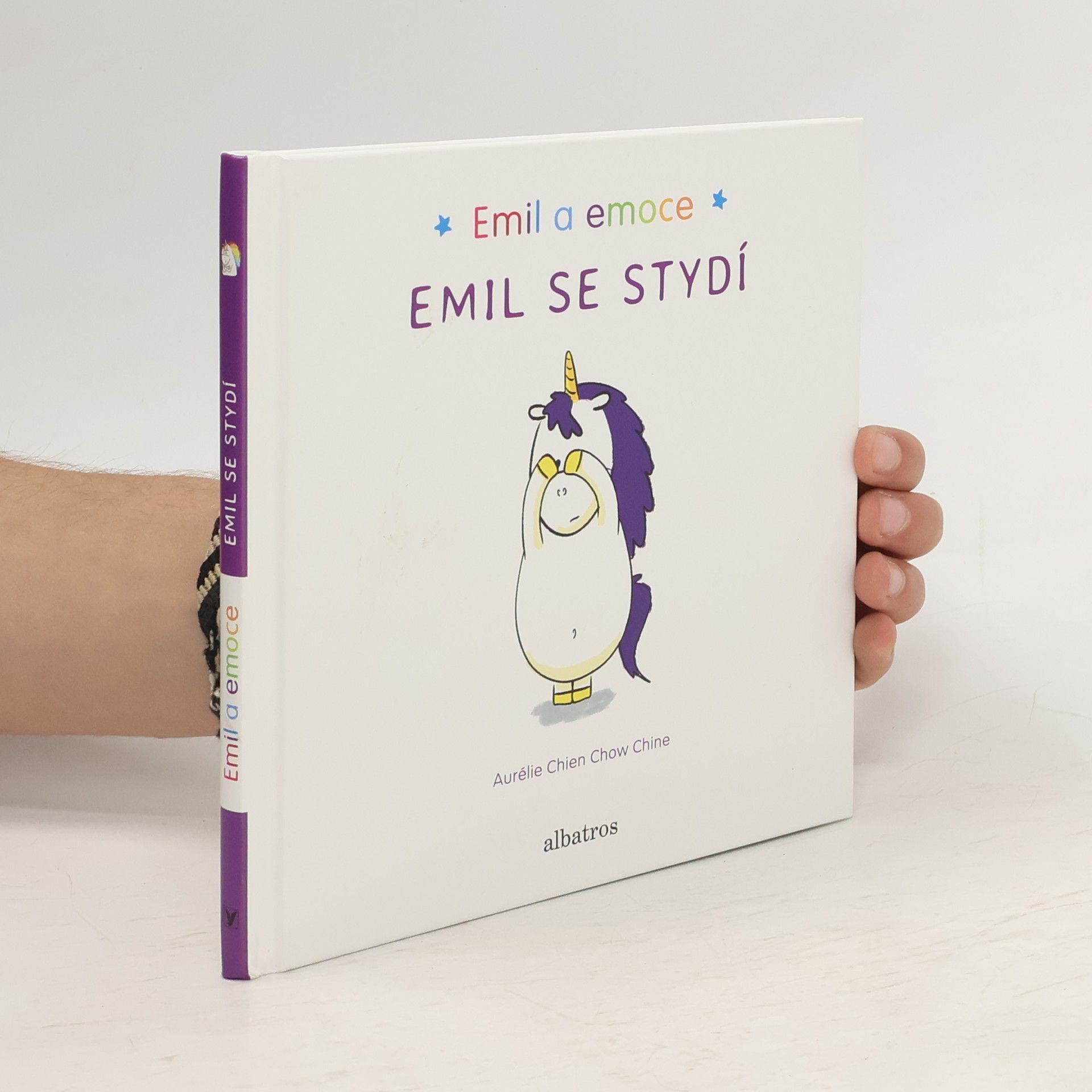 Aurélie Chien Chow Chine Emil se stydí